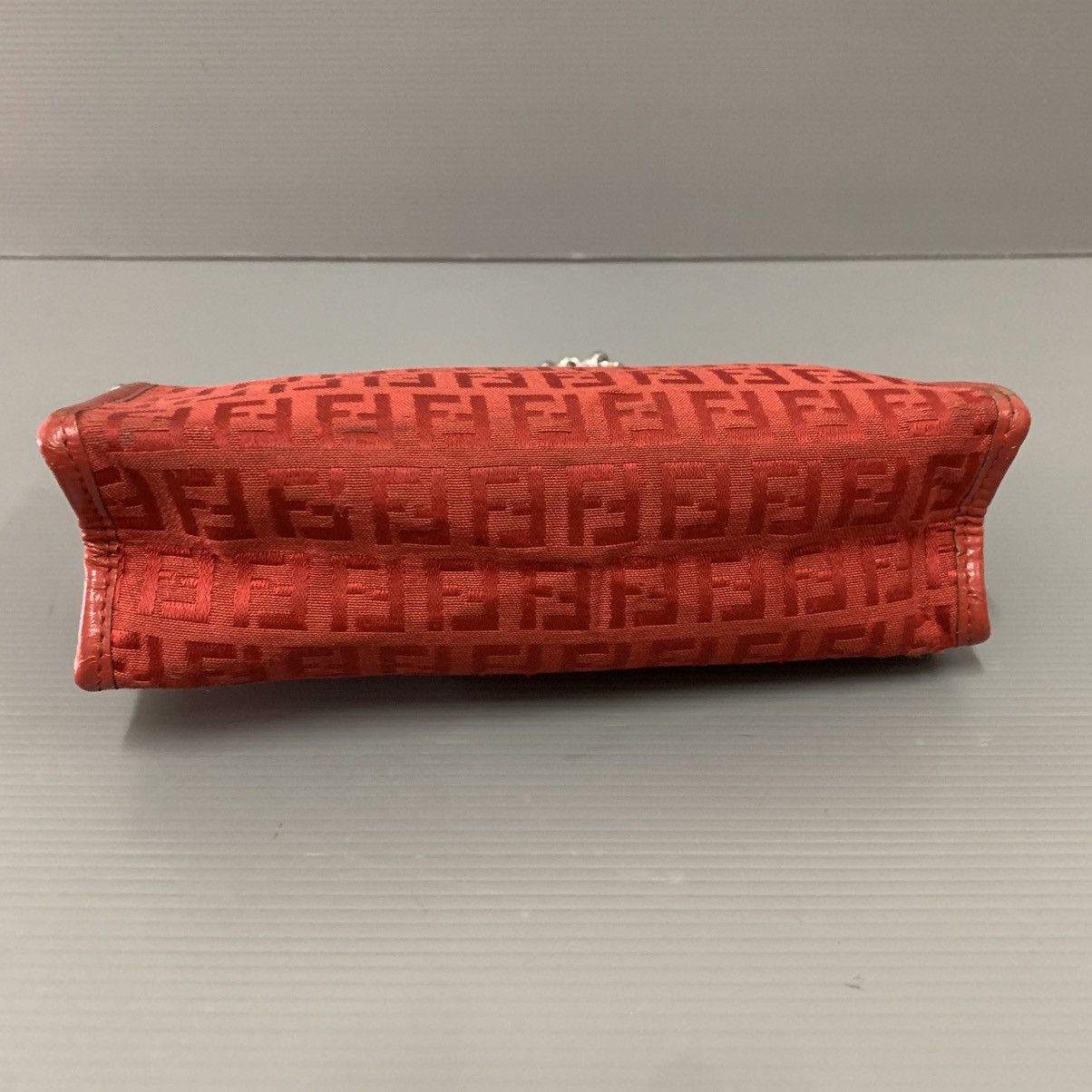 Fendi Fendi Small Chain Pochette Clutch Bag Size ONE SIZE - 7 Thumbnail