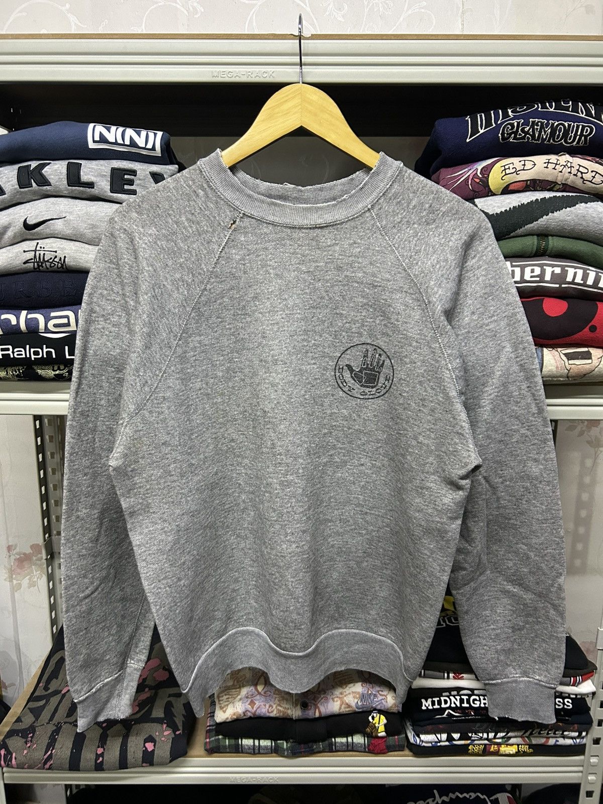 Body Glove × Vintage Vintage Distressed Body glove sweatshirt Size US M / EU 48-50 / 2 - 2 Thumbnail