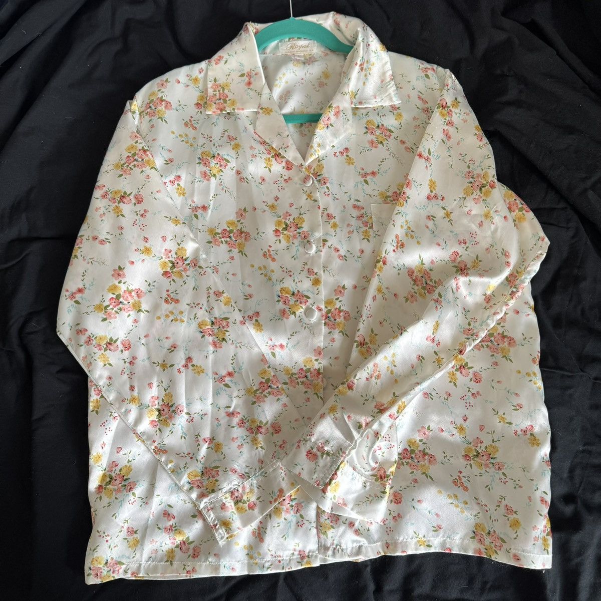 Japanese Brand × Vintage Vintage Royal 100% Silk Floral Button-Up Shirt Size L / US 10 / IT 46 - 1 Thumbnail