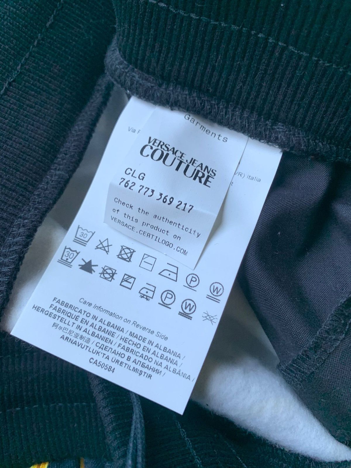 Versace Jeans Couture Sprous sweatpants Barocco Versace Jeans Culture size M new Size US 32 / EU 48 - 13 Thumbnail
