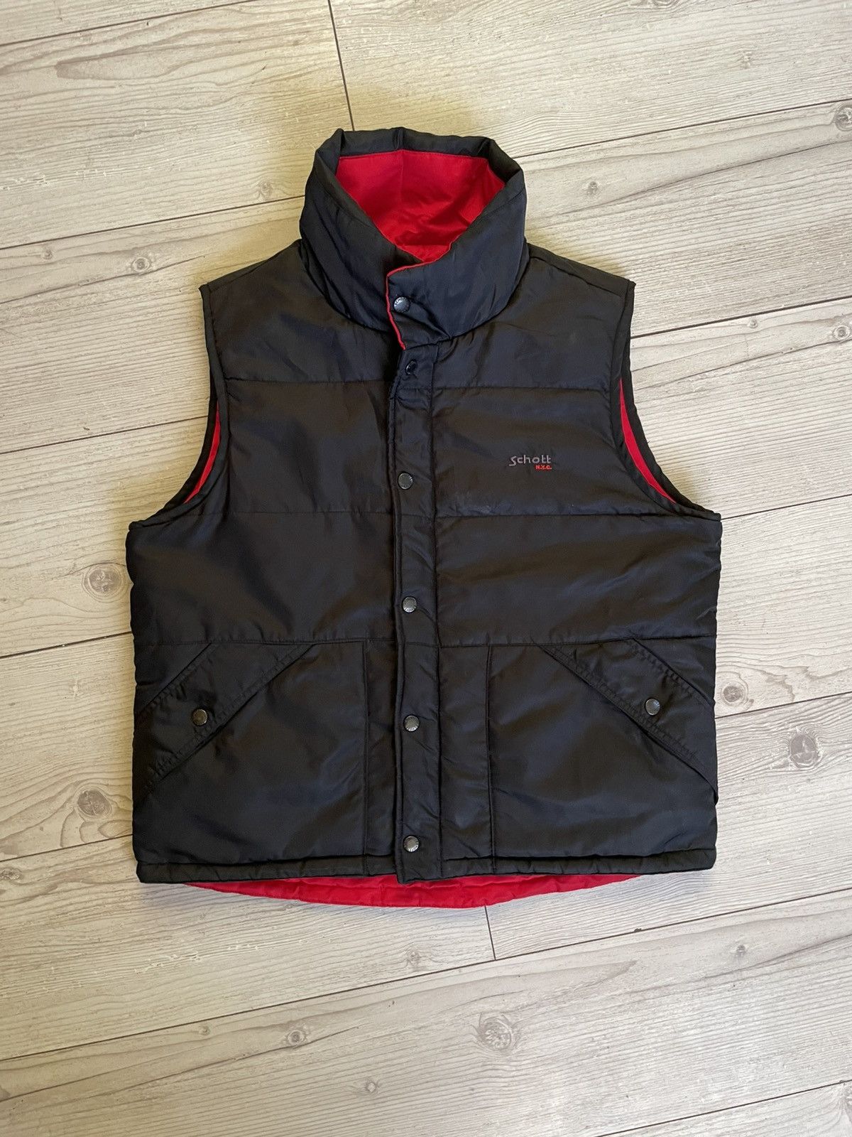 Schott × Vintage Vintage Schott Reversible Red-Black Puffer Mens Vest Size US S / EU 44-46 / 1 - 2 Thumbnail