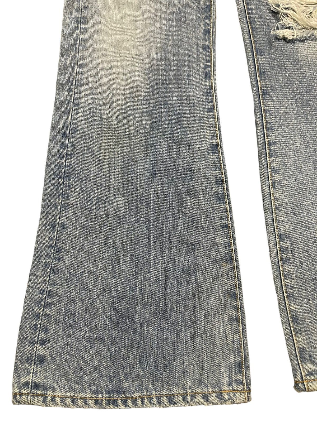 In The Attic Vintage Japanese Brand Blue Wash Distressed Flare Jeans Size US 28 / EU 44 - 5 Thumbnail