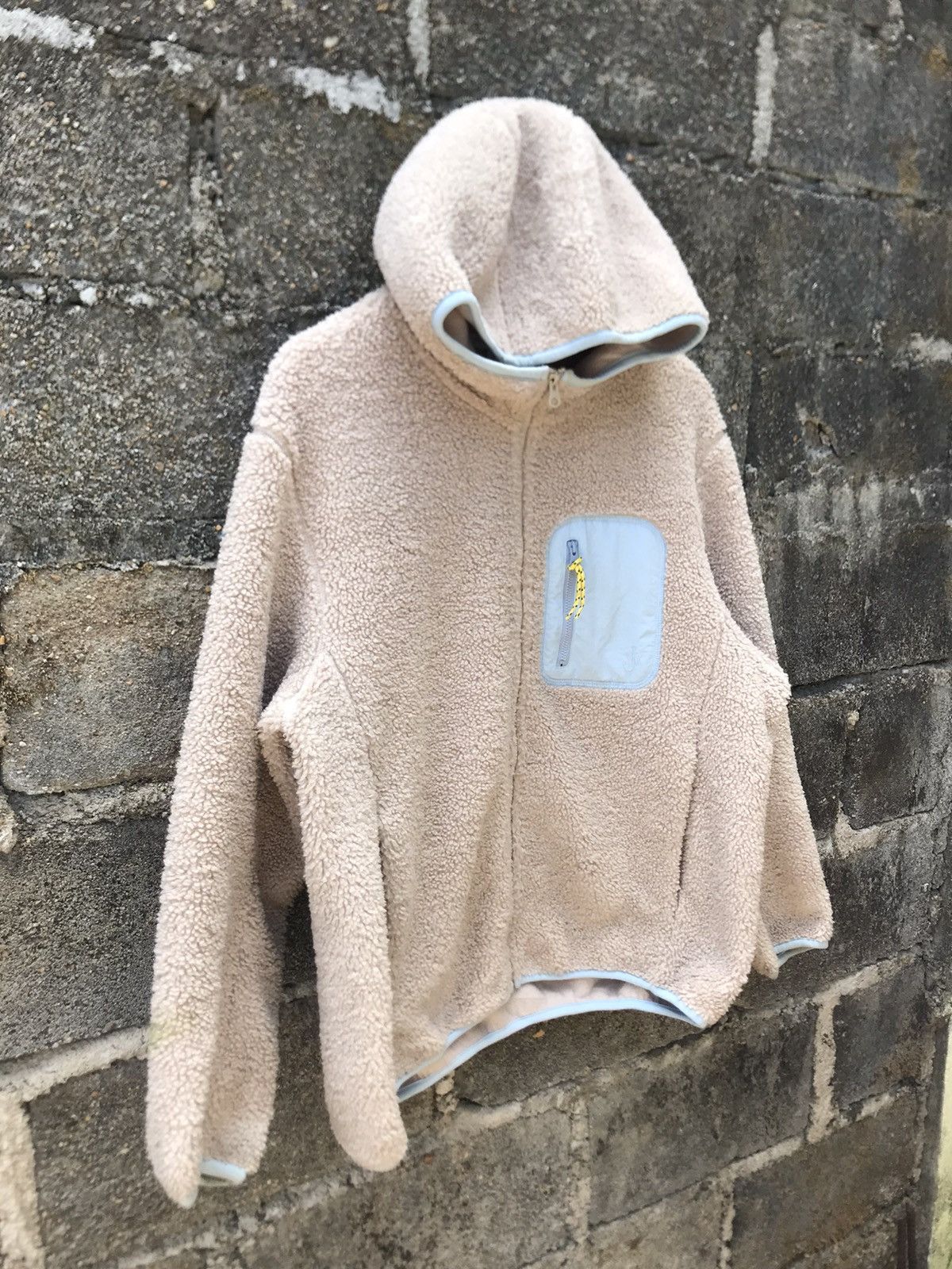 JW Anderson × Uniqlo 🔥JW.Anderson Uniqlo Hooded Deep Pile Fleece Sweater- L Size US L / EU 52-54 / 3 - 2 Thumbnail