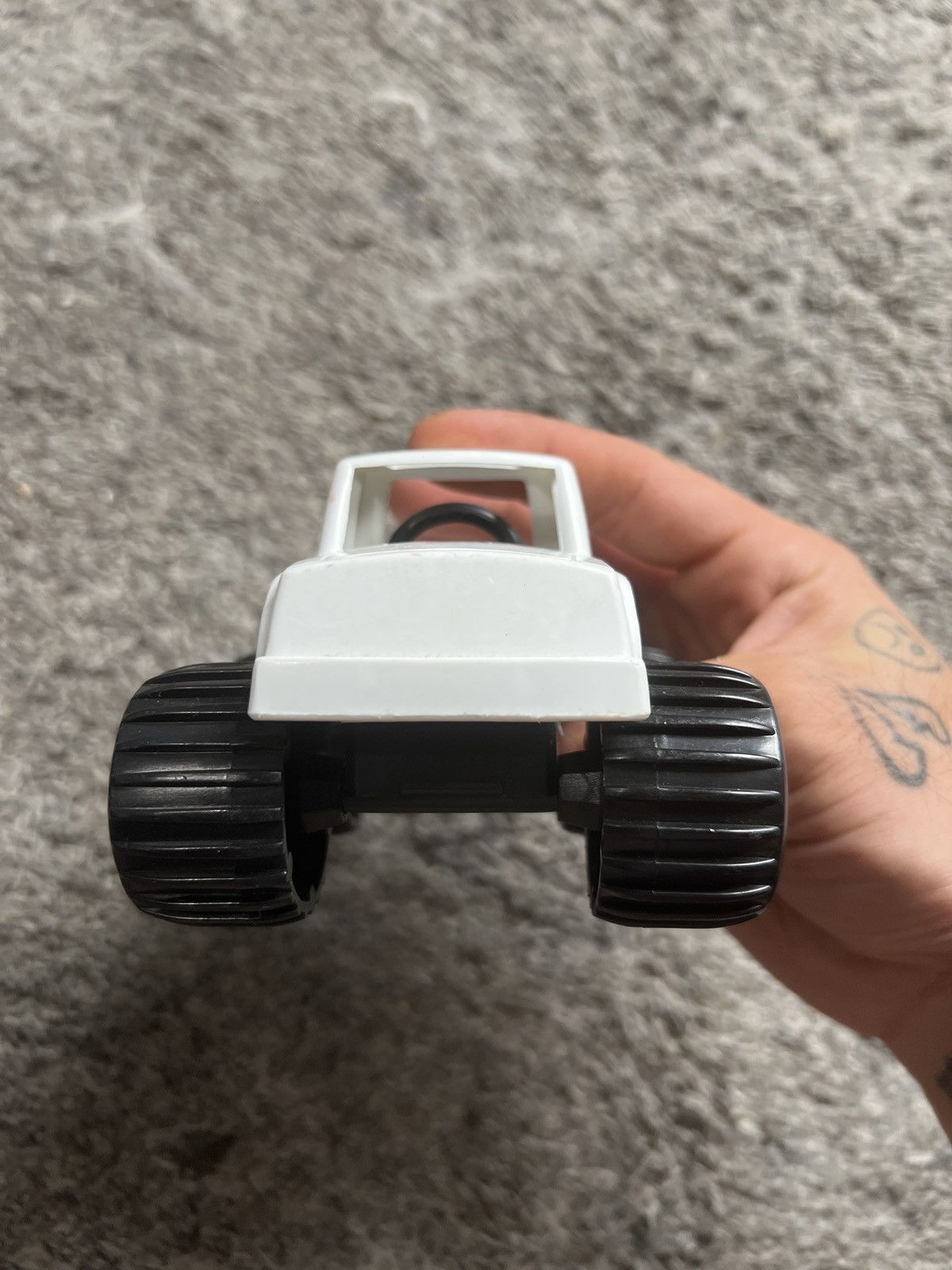 Hypebeast Plastic Toy & Novelty Corp. Monster Truck Size ONE SIZE - 4 Thumbnail