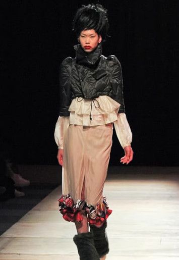 Nozomi Ishiguro NOZOMI 2011AW Diamond Quilted High-Waisted Puffer Jacket Size US XS / EU 42 / 0 - 1 Thumbnail