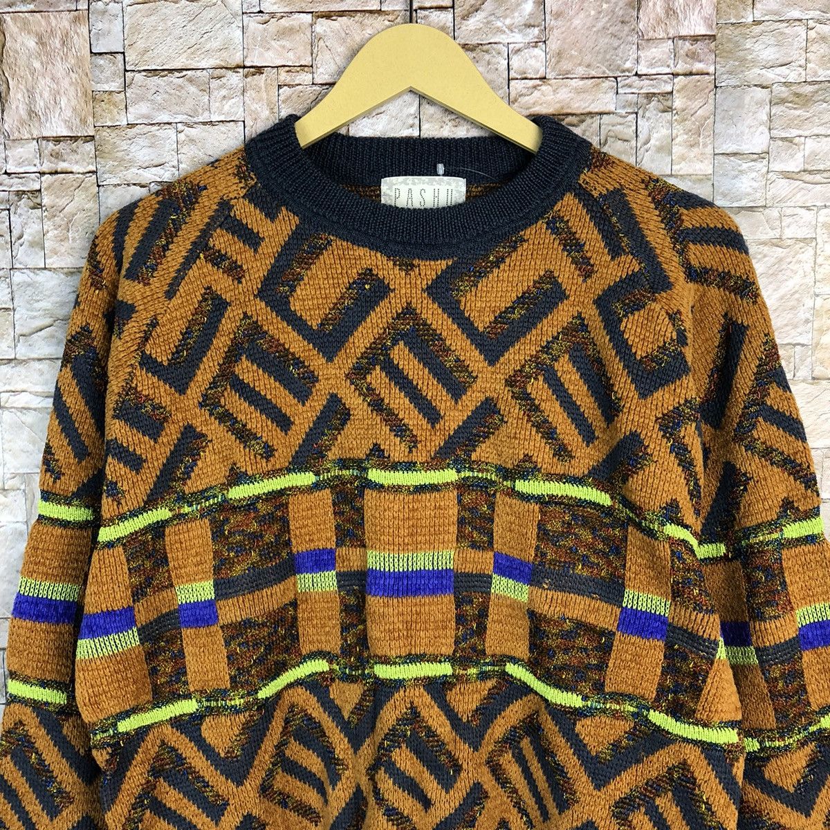 Vintage Pashu Brown art vintage Knitwear sweatshirt #A418 Size US L / EU 52-54 / 3 - 5 Thumbnail