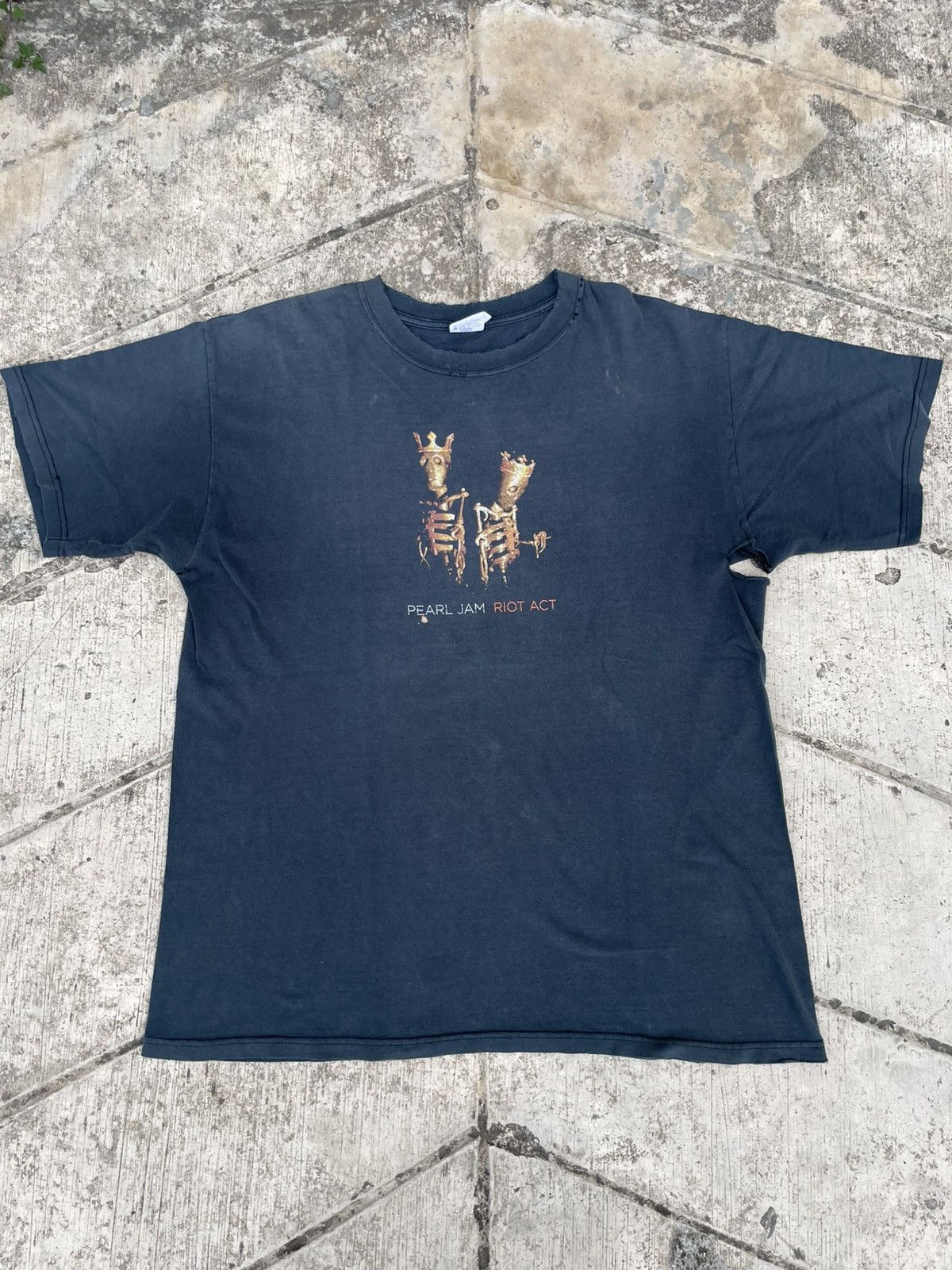 Vintage Pearl Jam Riot Act Size US XL / EU 56 / 4 - 2 Thumbnail