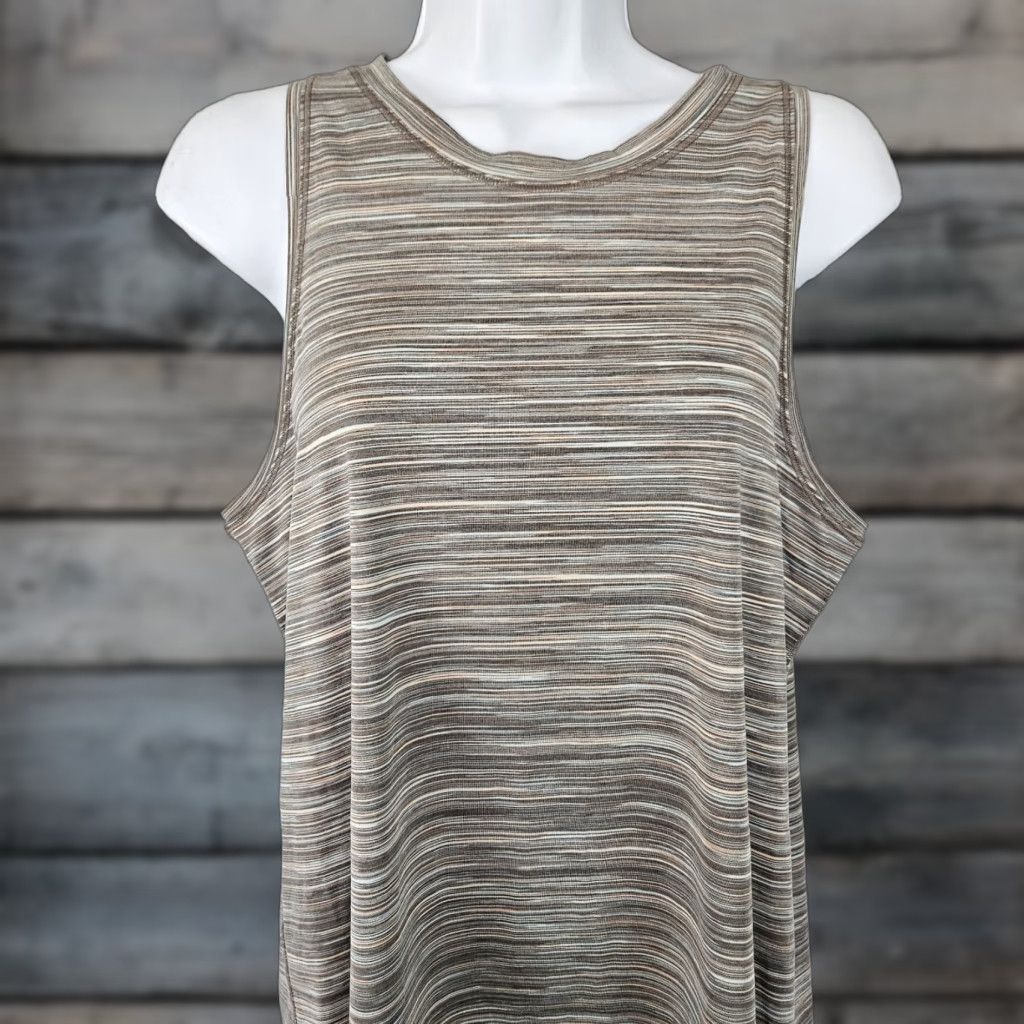 Athleta Athleta Womens Tank Top M Gray Blue Basic Tank Womens Medium Gray Activewear 90s? Size M / US 6-8 / IT 42-44 - 1 Thumbnail