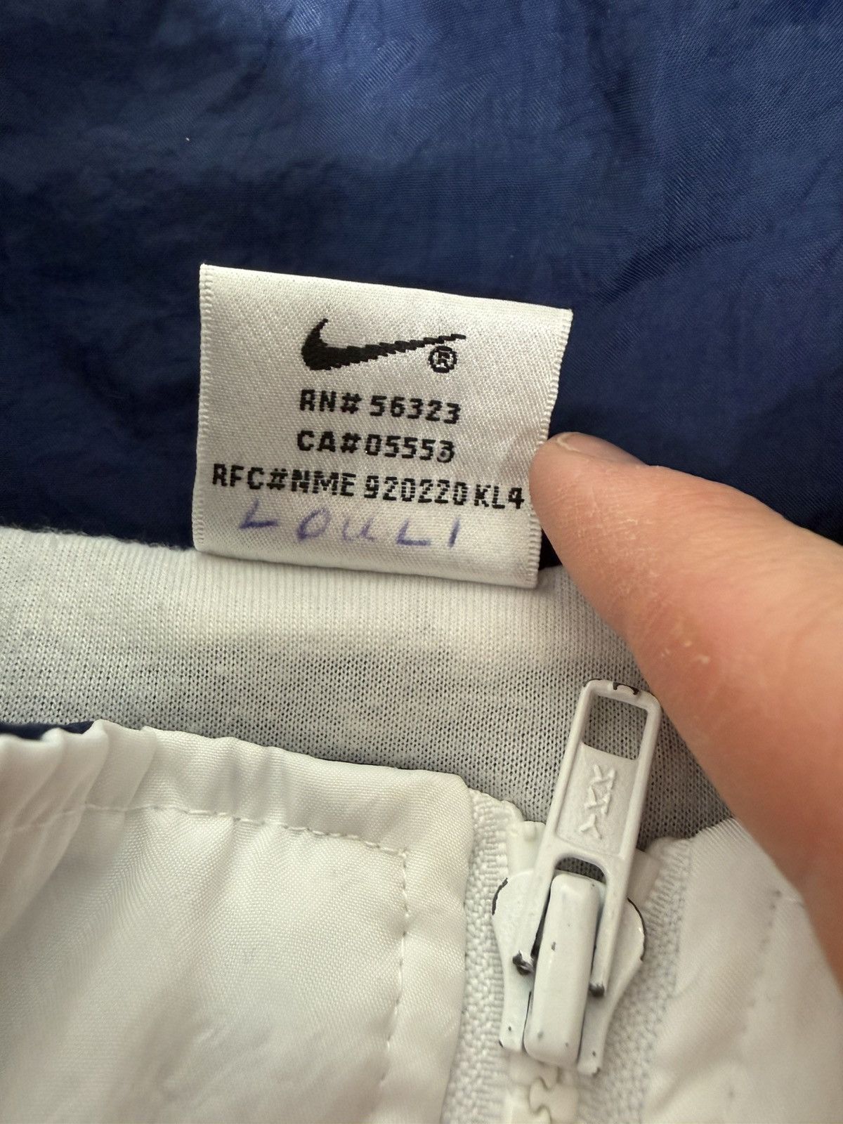 Nike Rare Vintage 90s Nike Windbreaker Size US XL / EU 56 / 4 - 7 Thumbnail