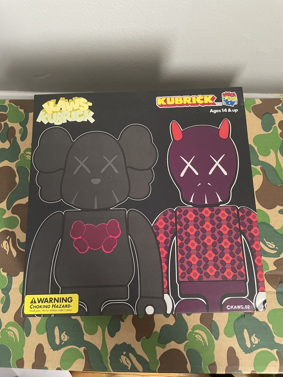 image of Kaws Kubrick Medicom Bus Stop Play Set Series 1 2002 in Black, Men's