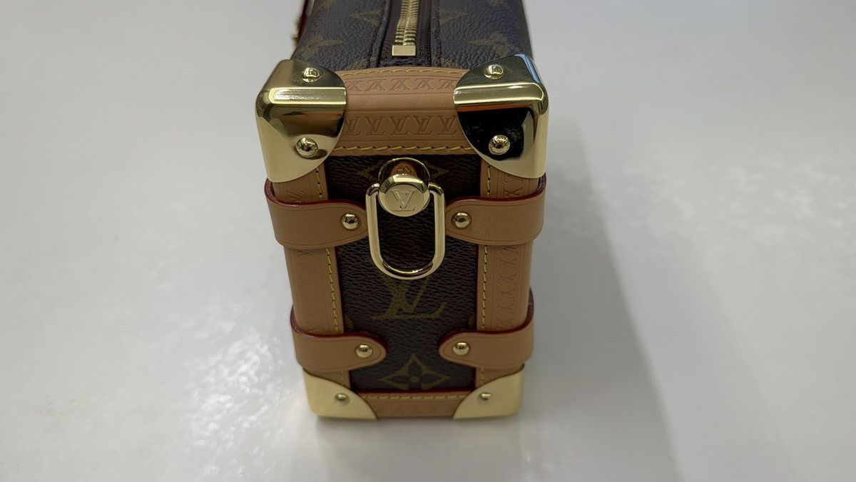 Louis Vuitton Louis Vuitton Size ONE SIZE - 4 Thumbnail