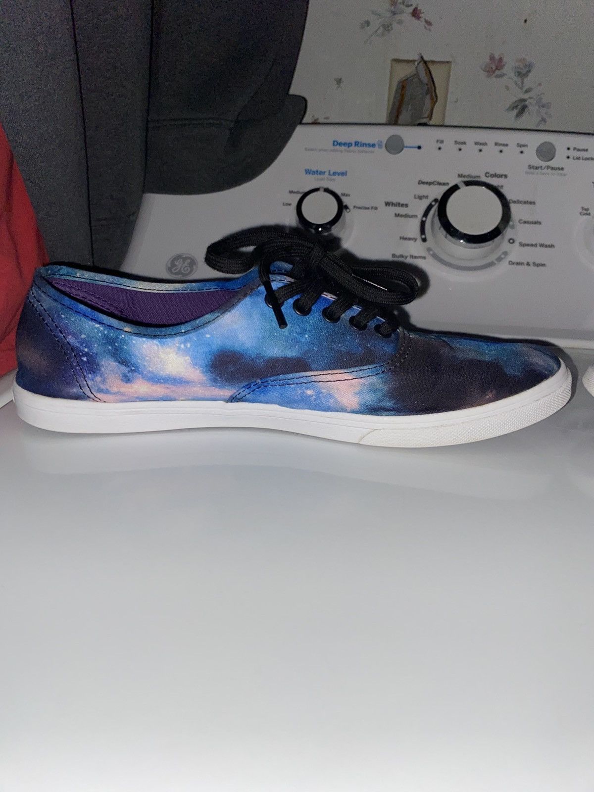 Vans Vans Authentic Galaxy Low Top Lace Up Size US 8.5 / EU 41-42 - 9 Thumbnail