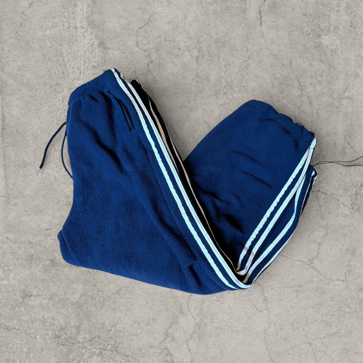 Japanese Brand Incredible baggy wide leg Korean joggers in blue. Size M Size US 32 / EU 48 - 2 Thumbnail