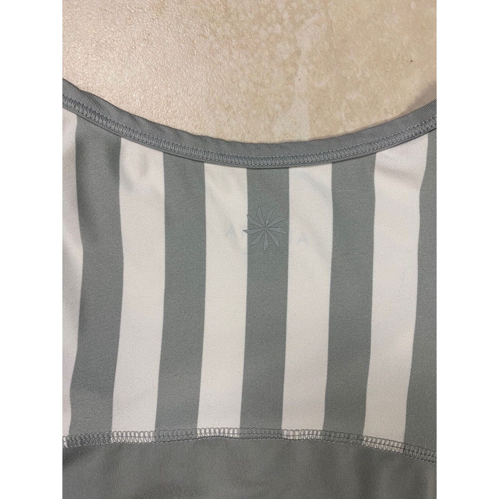 Athleta Athleta Womens White Gray Striped Breathable Tank Top Sz S Size S / US 4 / IT 40 - 6 Thumbnail