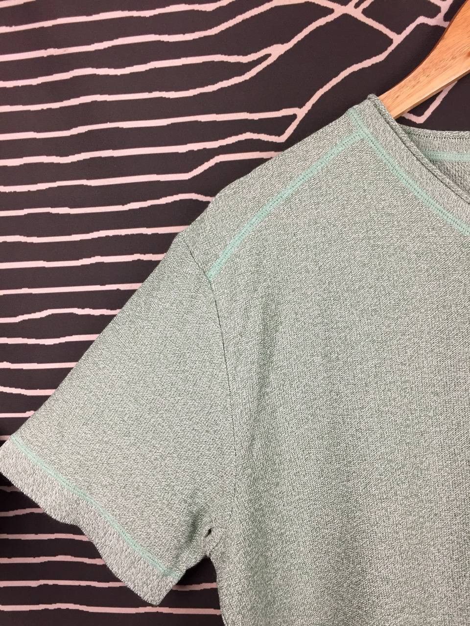 Japanese Brand Gloster Tokyo Made in Japan Casual V-Neck Knit Tee Size US L / EU 52-54 / 3 - 4 Thumbnail