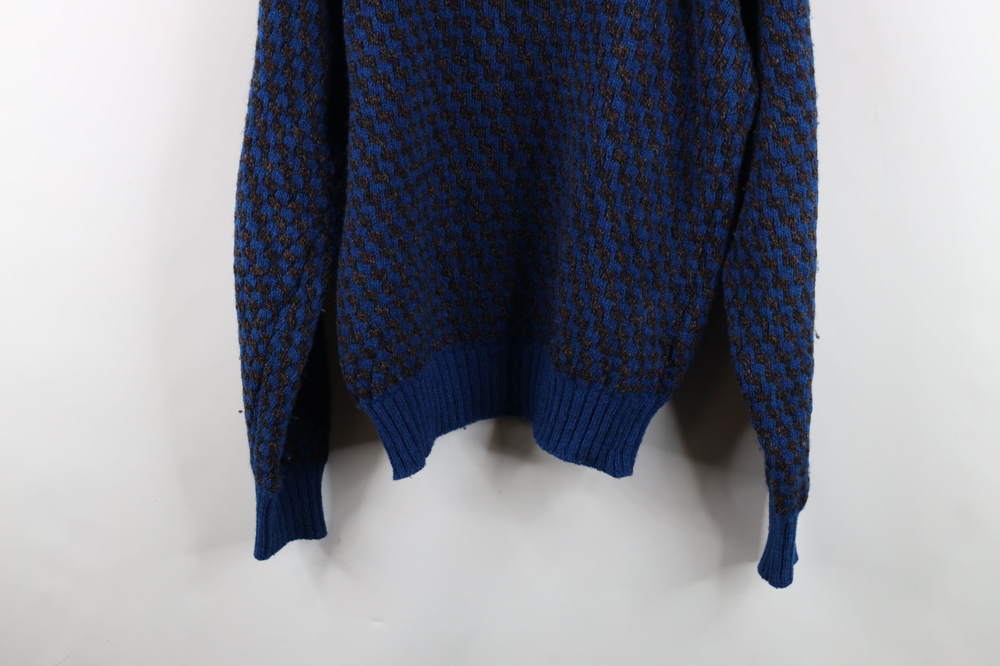 Vintage Vintage 90s Streetwear Shetland Wool Zig Zag Knit Sweater Size US L / EU 52-54 / 3 - 12 Thumbnail