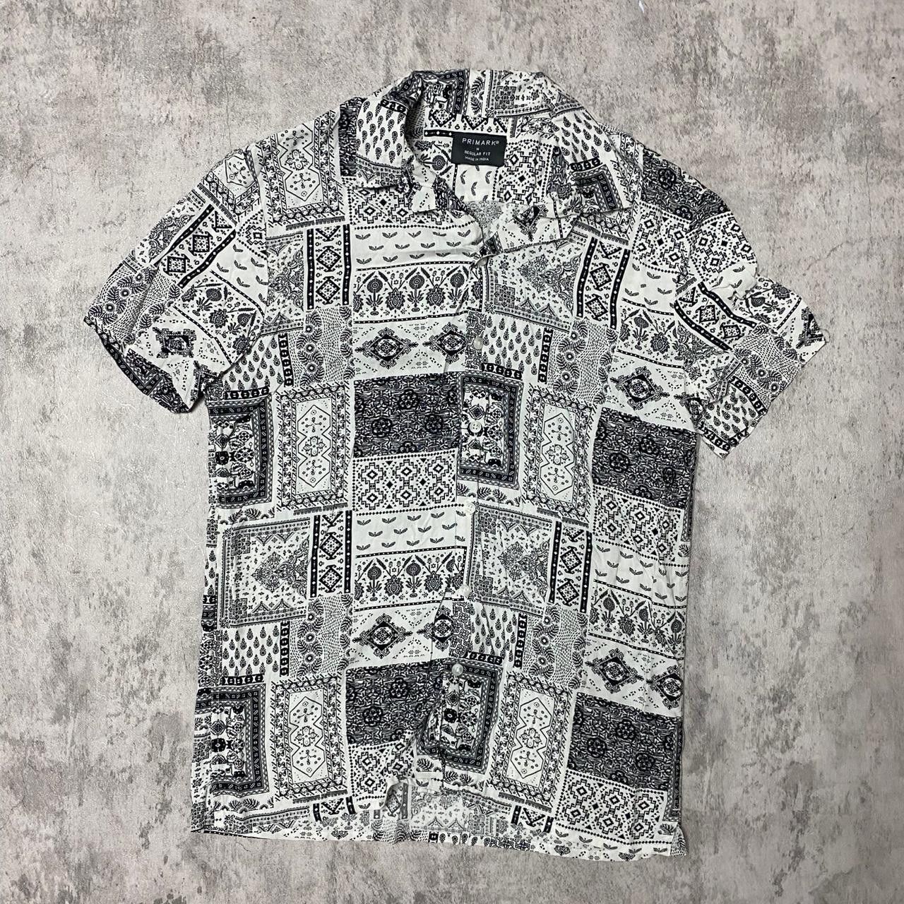 Other White and black patterned short sleeve shirt #retro Size US M / EU 48-50 / 2 - 1 Thumbnail