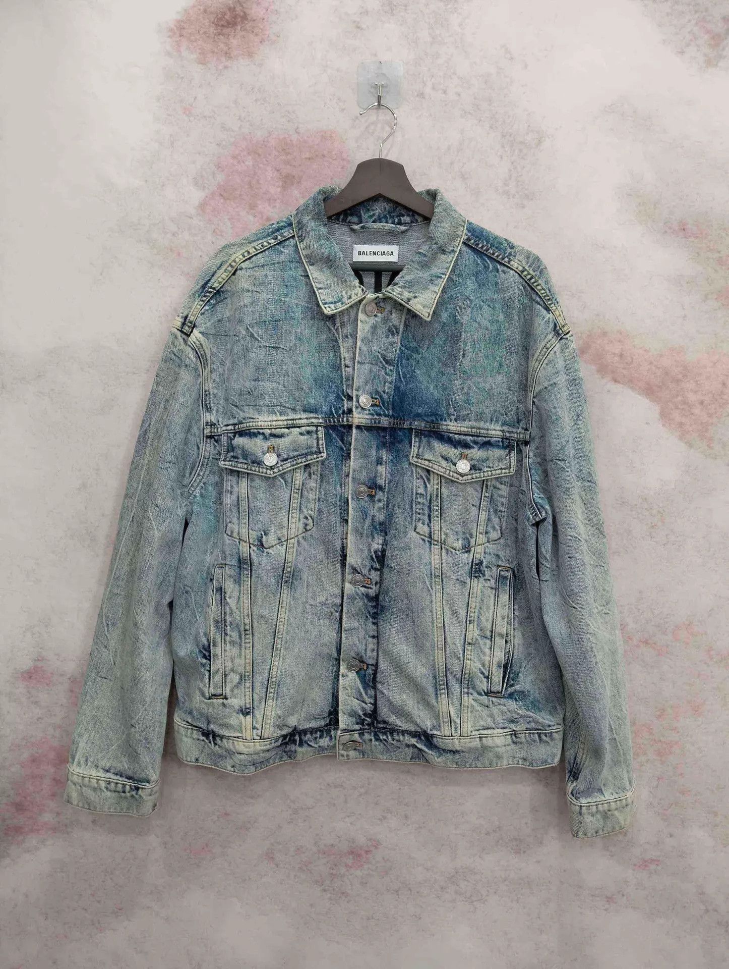 Balenciaga Balenciaga Distressed Denim Jacket 36 95 New Size XS / US 0-2 / IT 36-38 - 1 Thumbnail