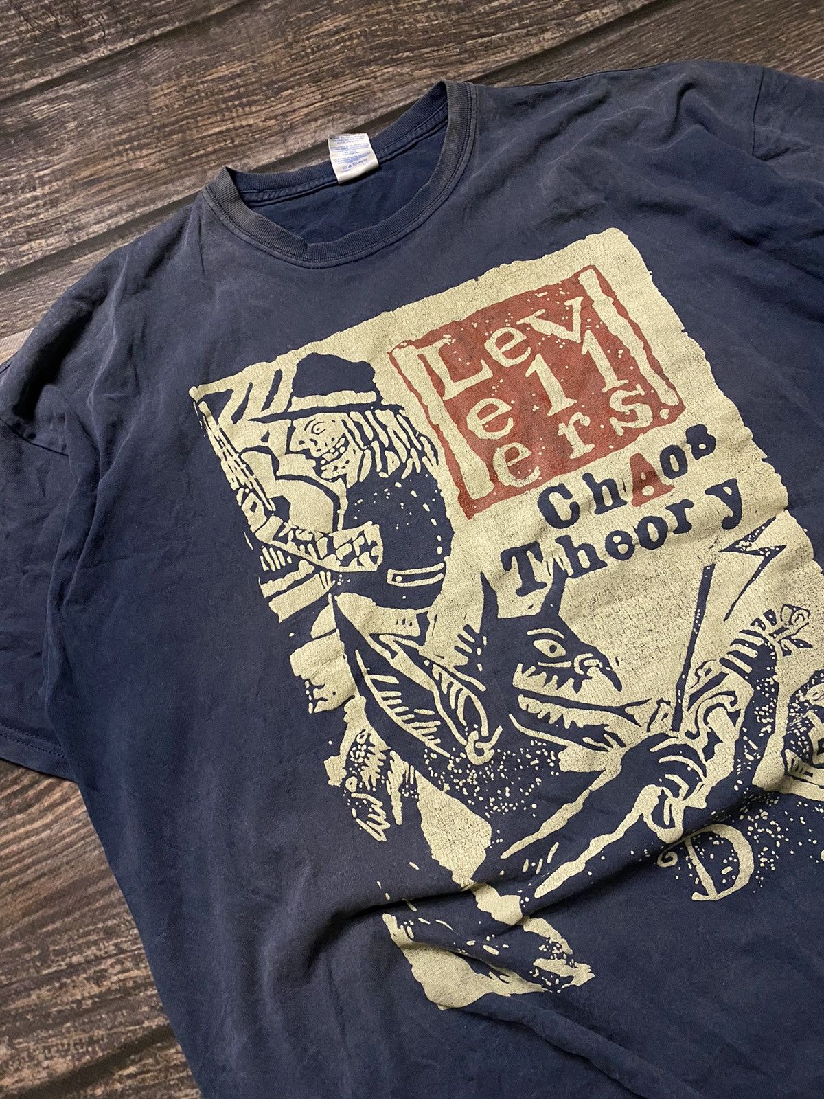 Band Tees × Gildan THE LEVELLERS VINTAGE T-SHIRT Size US XXL / EU 58 / 5 - 2 Thumbnail
