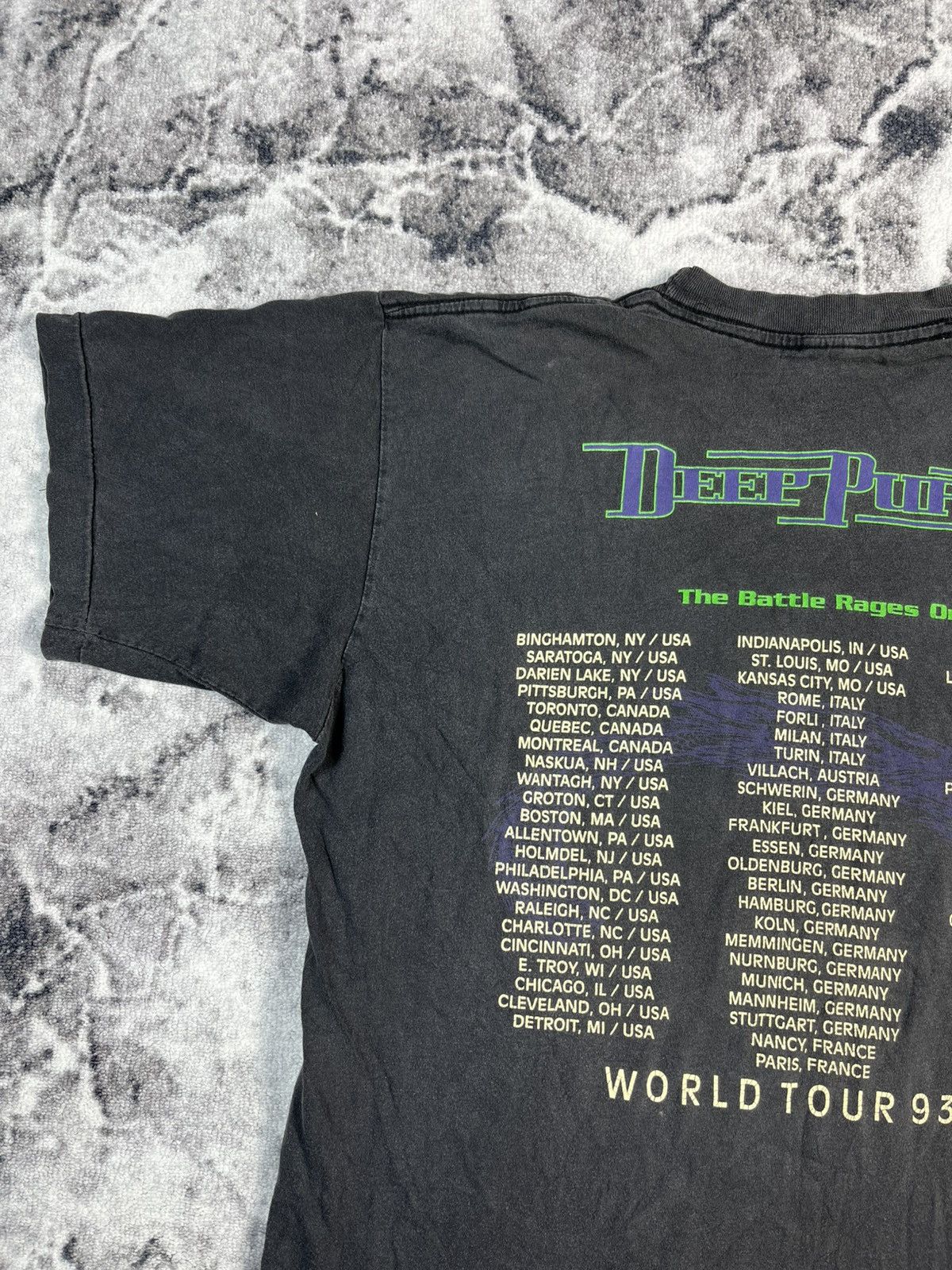 Band Tees Vintage Deep Purple T Shirt 1993-1994s Size US XL / EU 56 / 4 - 10 Thumbnail