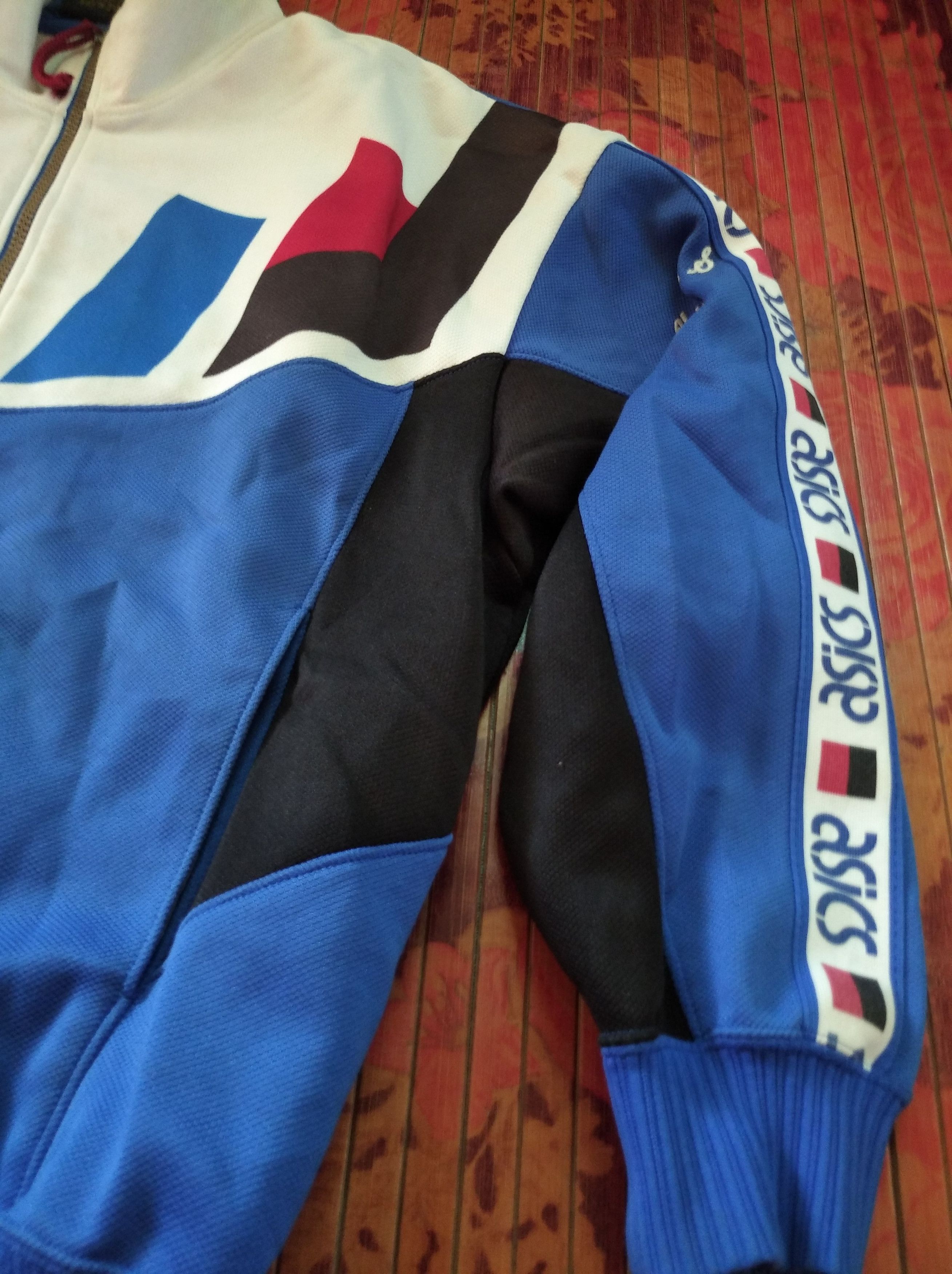 Asics Vintage ASICS Japan sidetape training jacket Size US M / EU 48-50 / 2 - 3 Thumbnail
