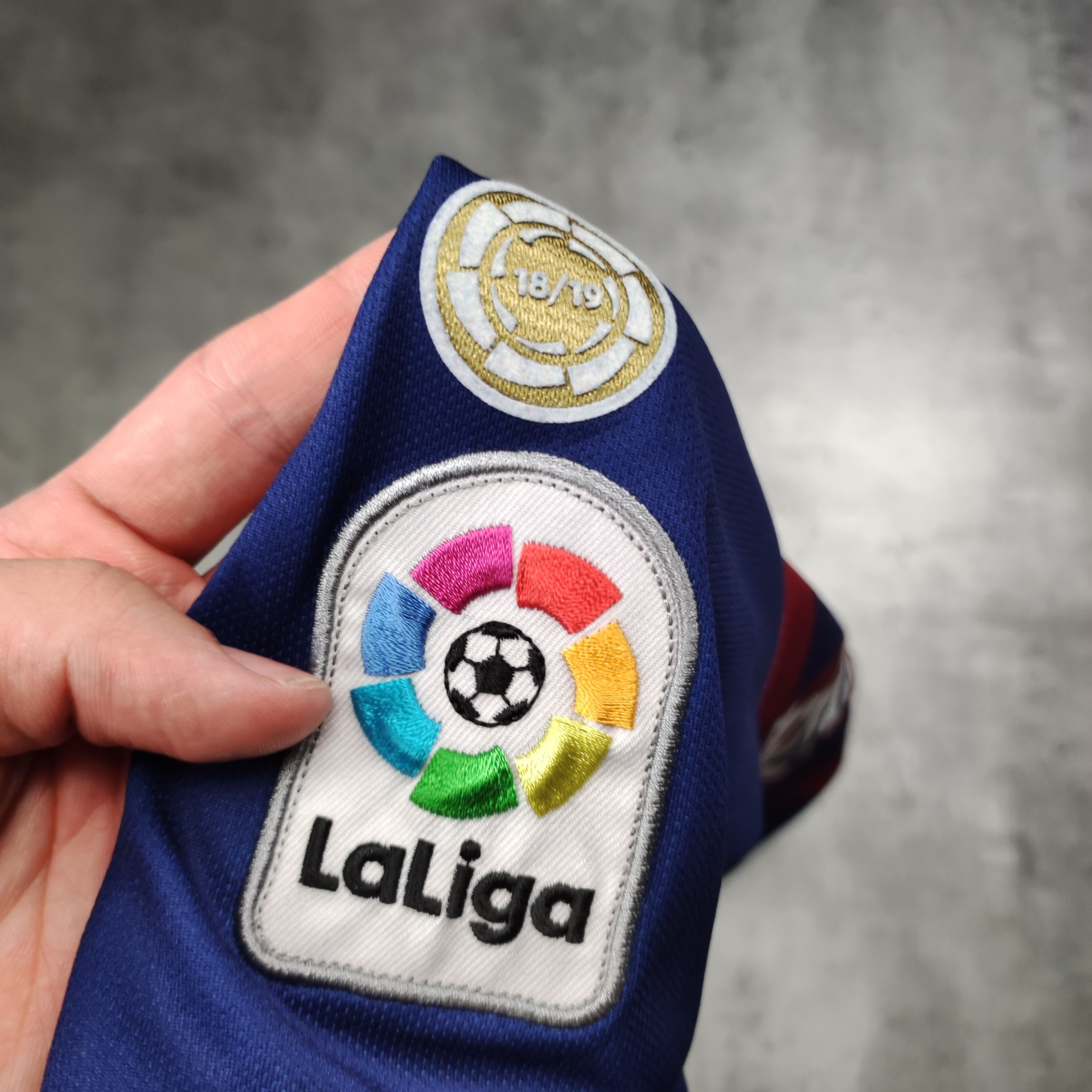Nike RARE 2018/19 Leo Messi #10 FC Barcelona Home Jersey Size US M / EU 48-50 / 2 - 8 Thumbnail