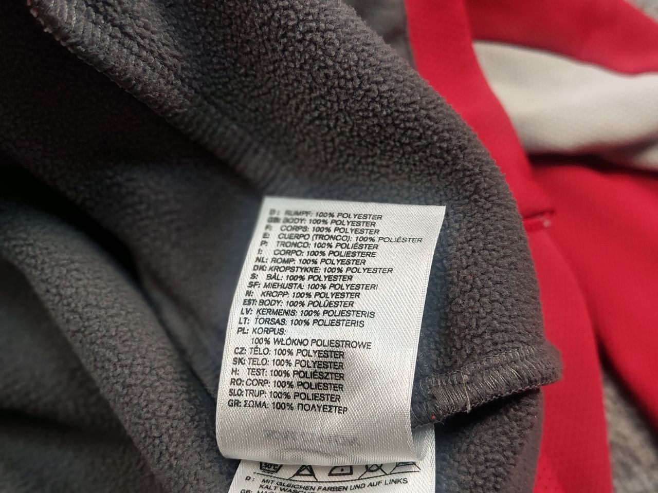 Salomon Vintage Salomon Lab Logo Zip Red Fleece Long sleeve pullover Size US M / EU 48-50 / 2 - 17 Thumbnail