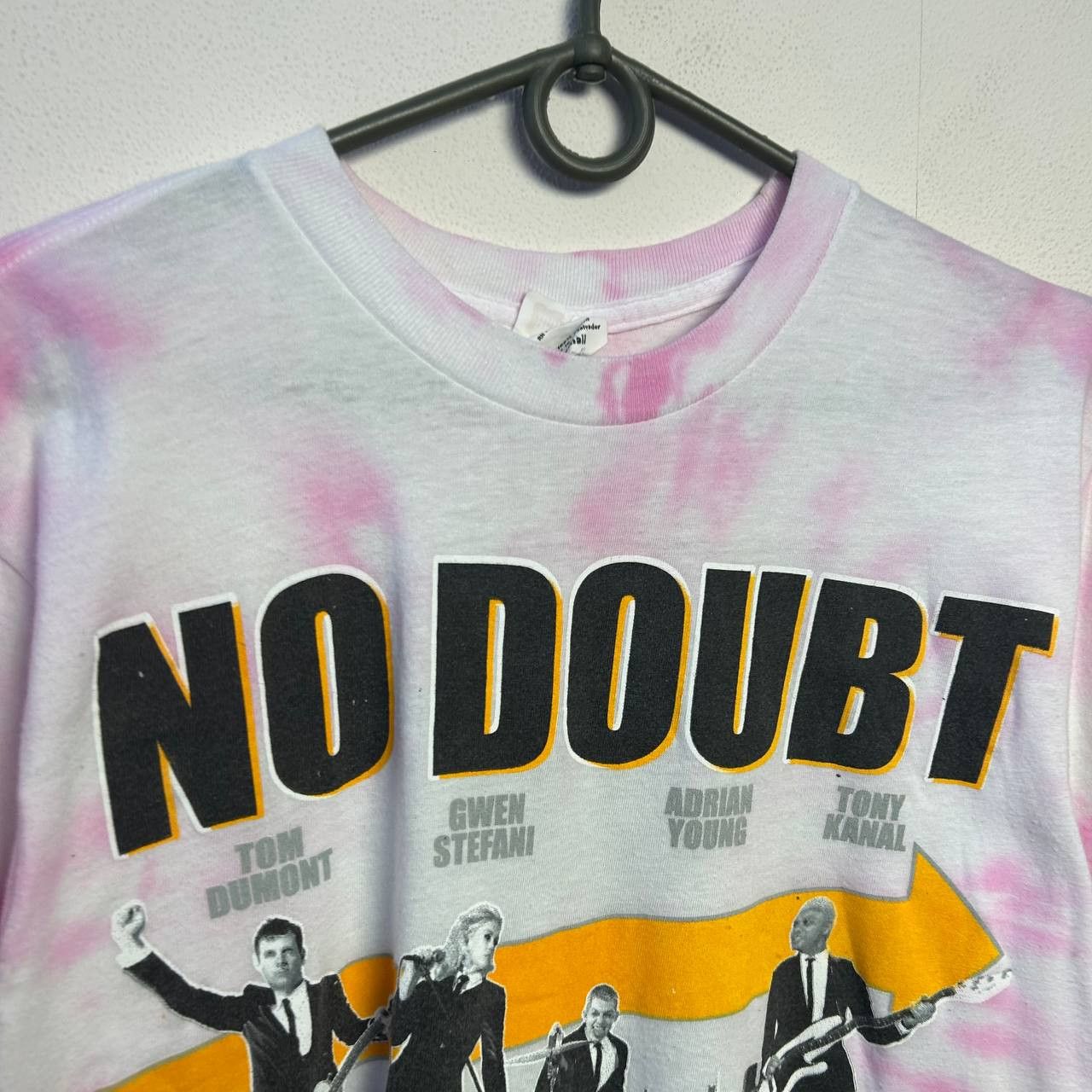 Band Tees Vintage No Doubt Big logo 2009 tour rock band tee Size US S / EU 44-46 / 1 - 3 Thumbnail