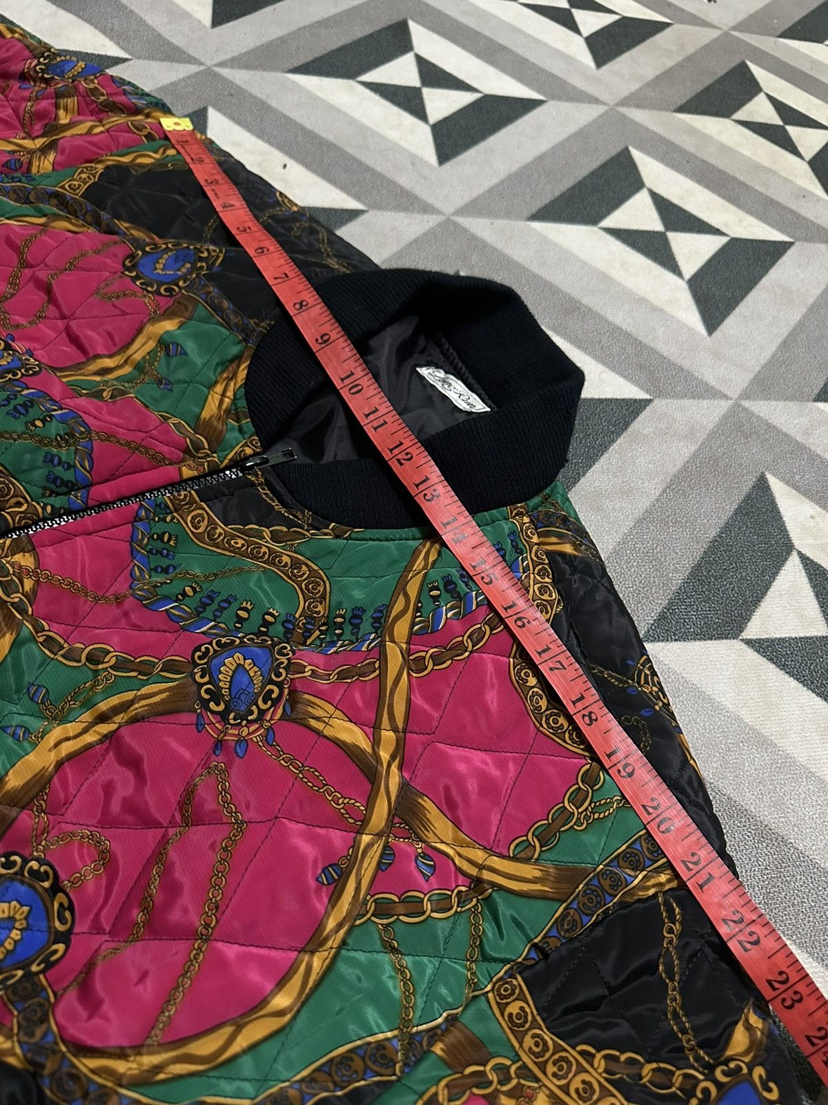 Japanese Brand bomber jacket inspired by Chanel Size US L / EU 52-54 / 3 - 10 Thumbnail
