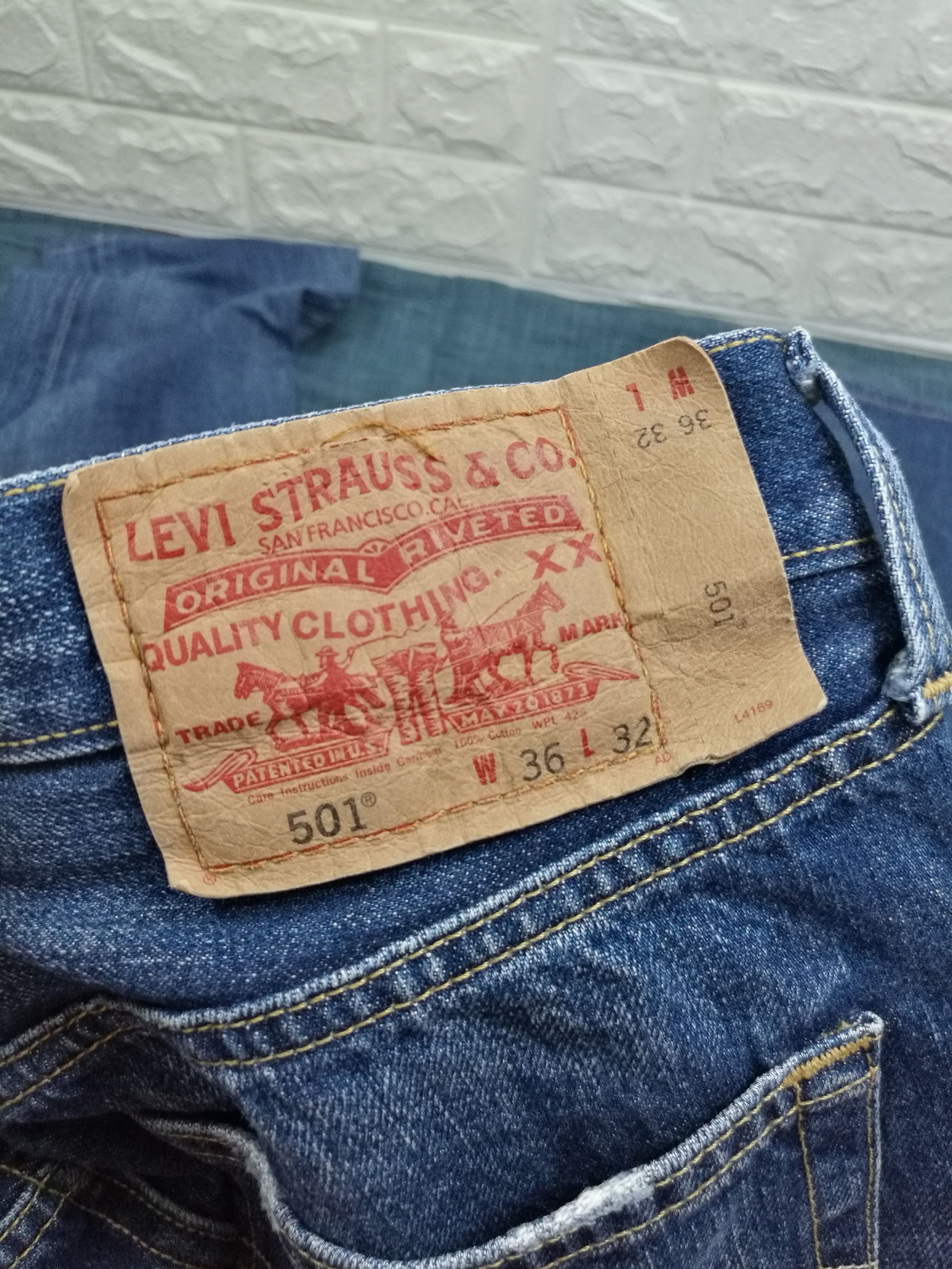 Levi's Vintage Levi's 501 Blue wash Jeans Size US 36 / EU 52 - 5 Thumbnail