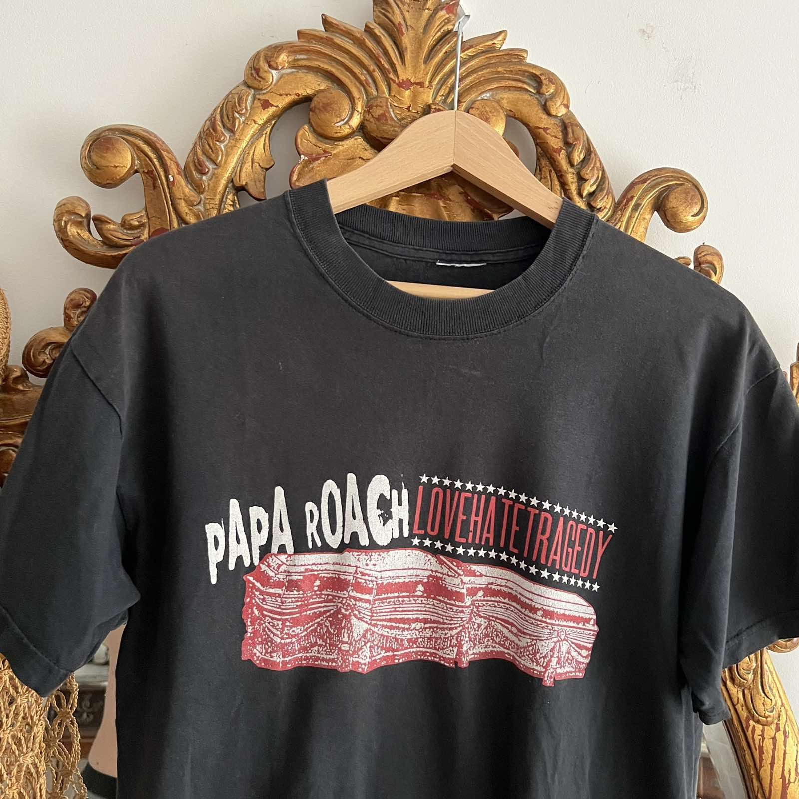 Band Tees × Vintage Papa Roach FotL vintage 2002 Love Hate Tradegy tee Size US M / EU 48-50 / 2 - 2 Thumbnail