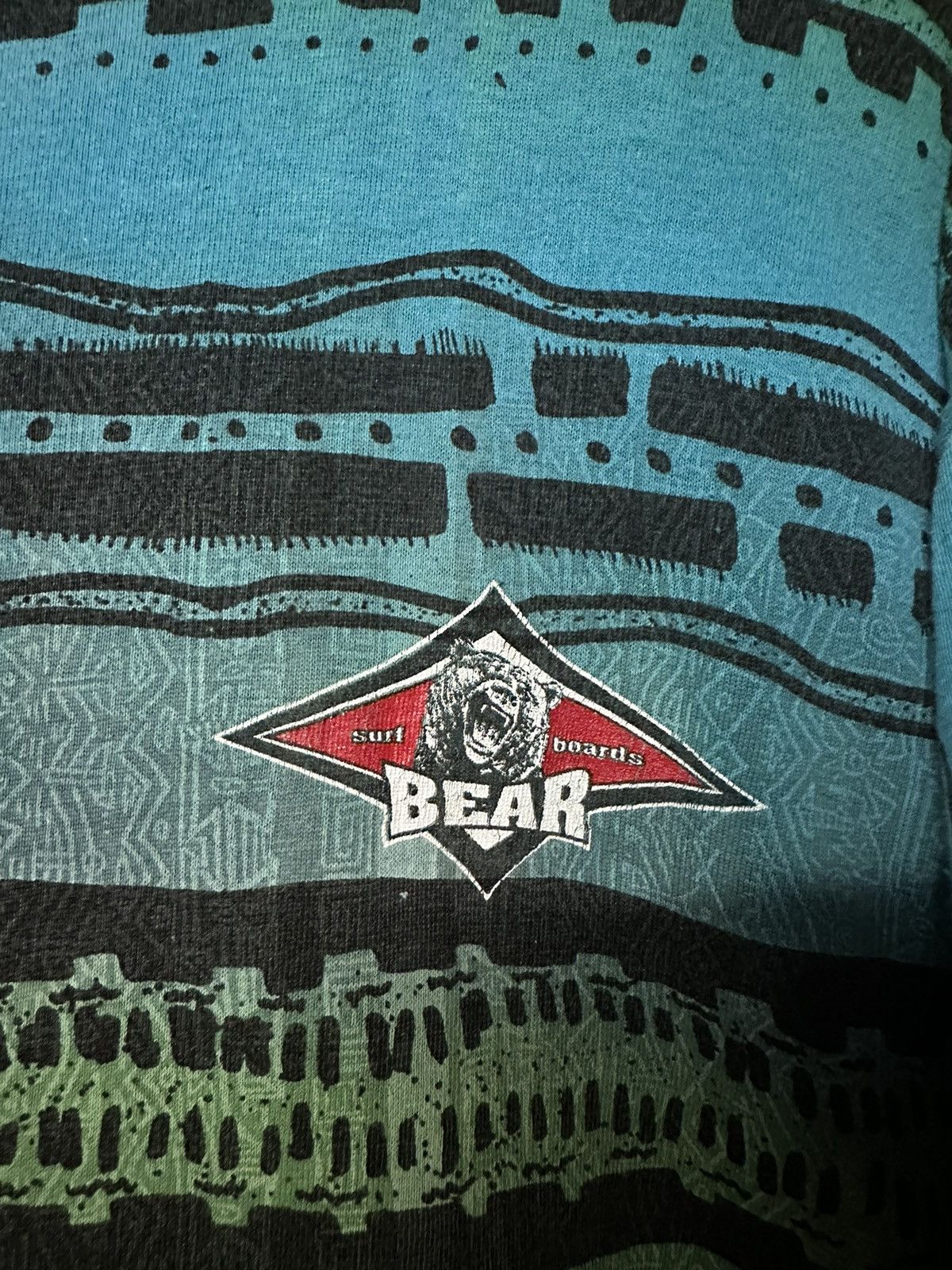 Vintage Vintage 90s Bear Surf Boards Faded Tee Size US XL / EU 56 / 4 - 7 Thumbnail