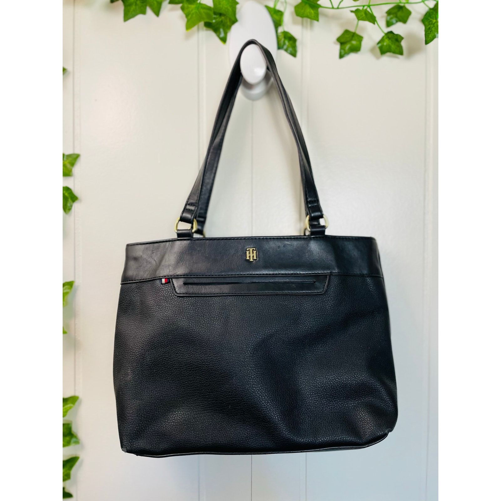 Tommy Hilfiger Tommy Hilfiger Vegan Leather Double Strap Purse Size ONE SIZE - 1 Thumbnail