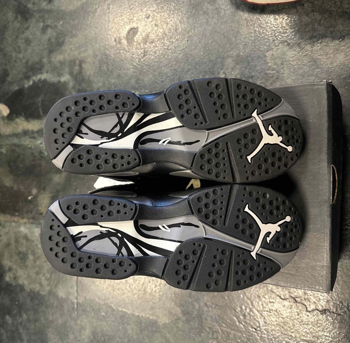 Jordan Brand Jordan 8 Gunsmoke Size US 6.5 / EU 39-40 - 5 Thumbnail