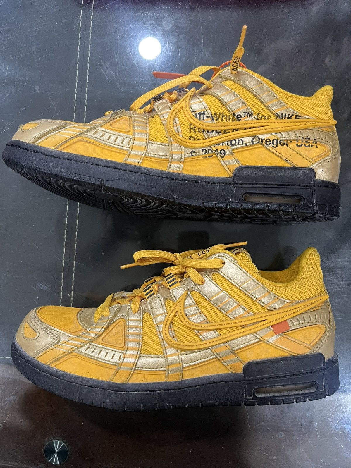 Nike × Off-White Nike Off White Rubber Dunk University Gold Size US 10 / EU 43 - 4 Thumbnail