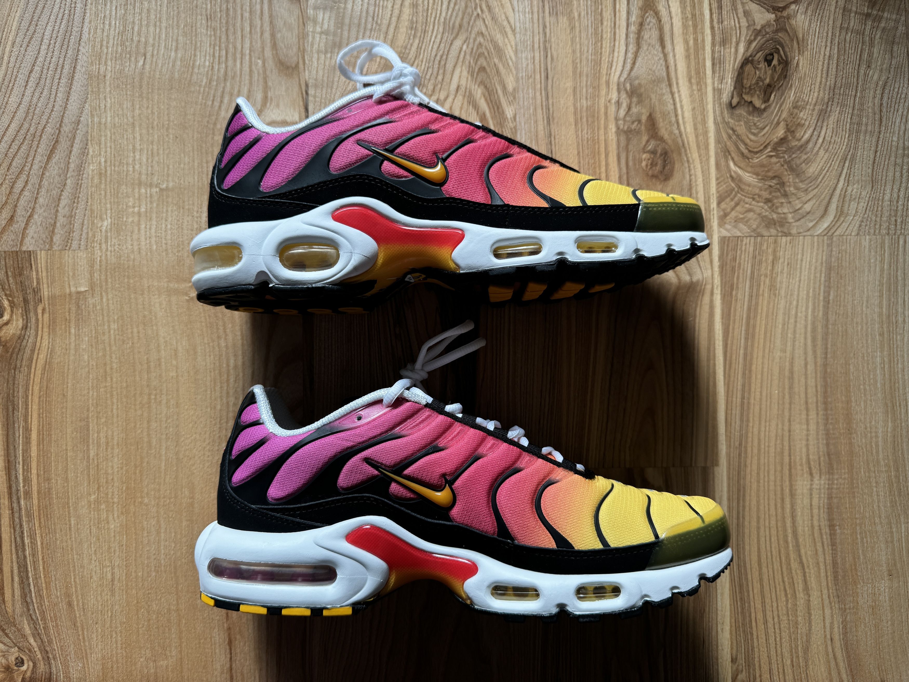 Nike Air Max Plus Tn Raspberry Yellow Pink Gradient Size US 9.5 / EU 42-43 - 12 Thumbnail