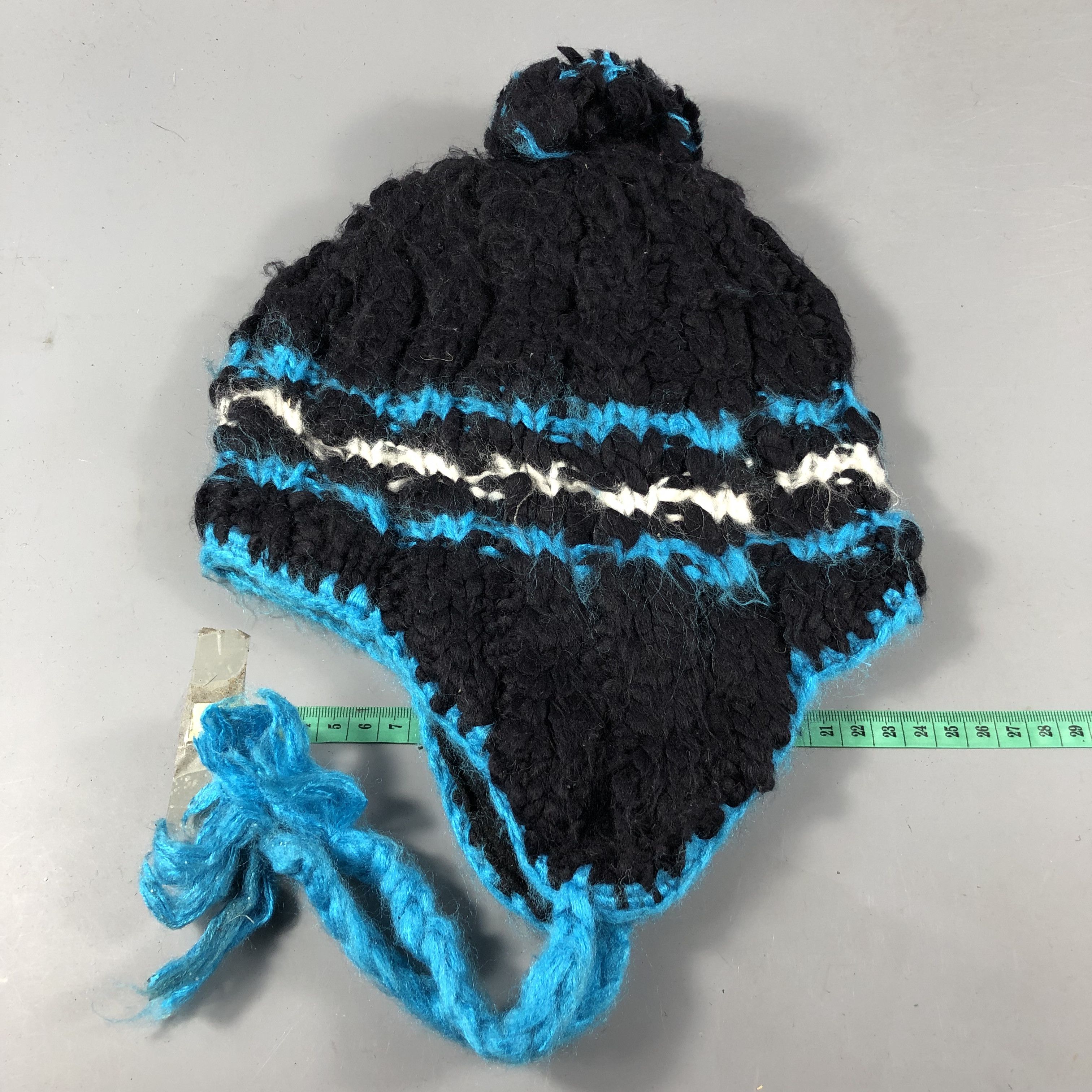 Vintage Unknown Earflap Bobble Beanie Snowcap Snow Hat B1003 Size ONE SIZE - 3 Thumbnail