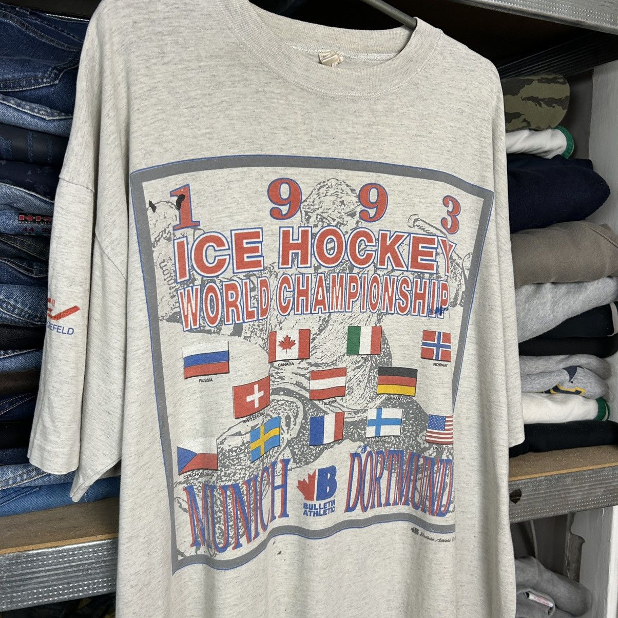 Vintage Vintage Bulletin Athletic 1993 Ice Hockey World Championship Size US XL / EU 56 / 4 - 2 Thumbnail