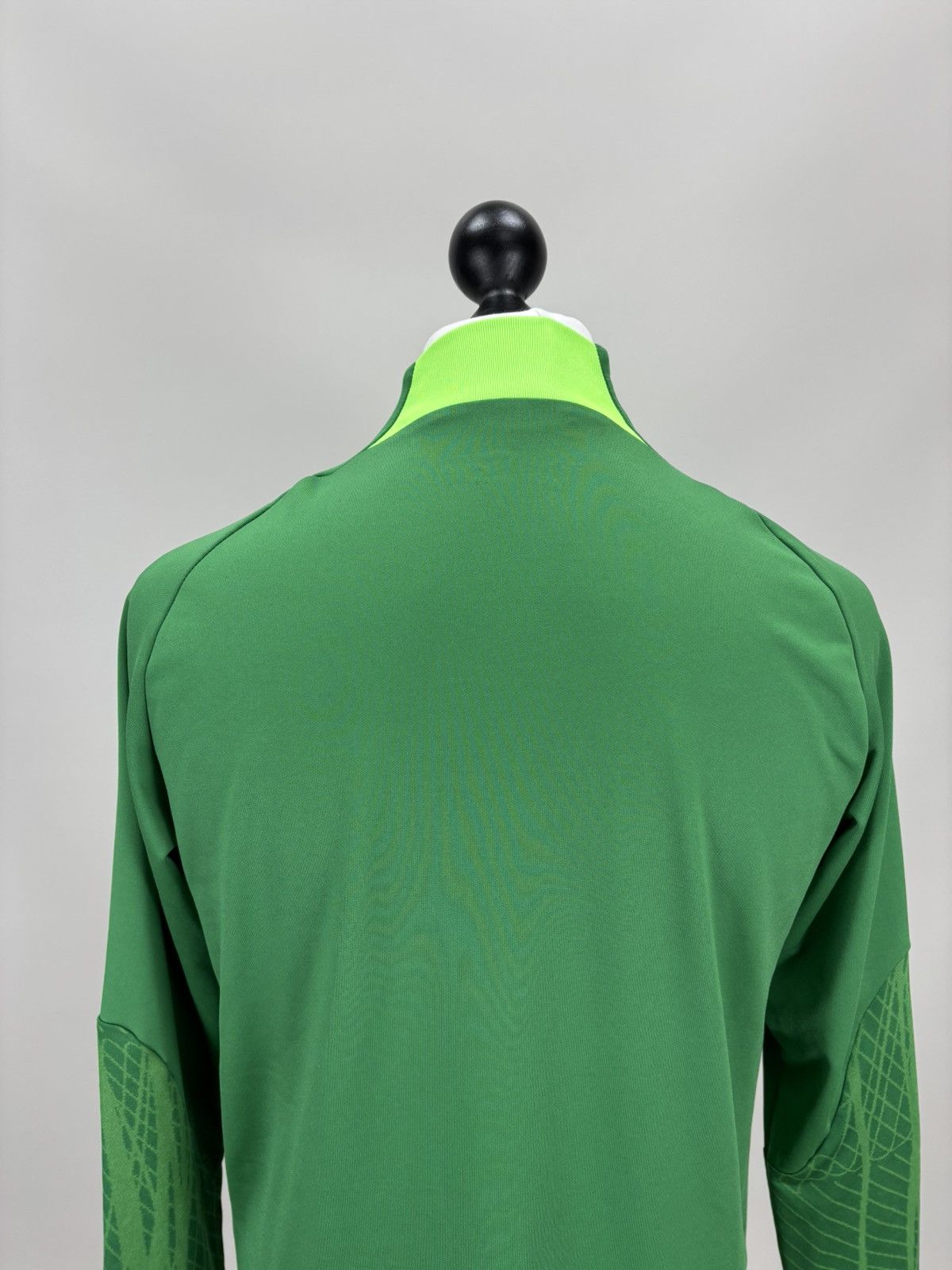 Nike Mens long sleeve Nike Nigeria Size L Color Green Size US L / EU 52-54 / 3 - 7 Thumbnail