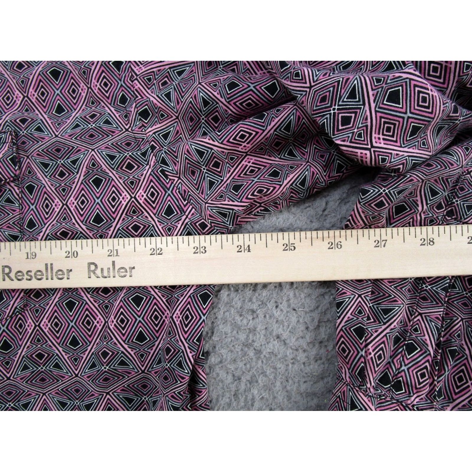 Wrangler Wrangler Shirt Geometric Snap Up Long Sleeve Mens Pink Breast Cancer Awareness Geometric Shirt Mens Size US L / EU 52-54 / 3 - 5 Thumbnail