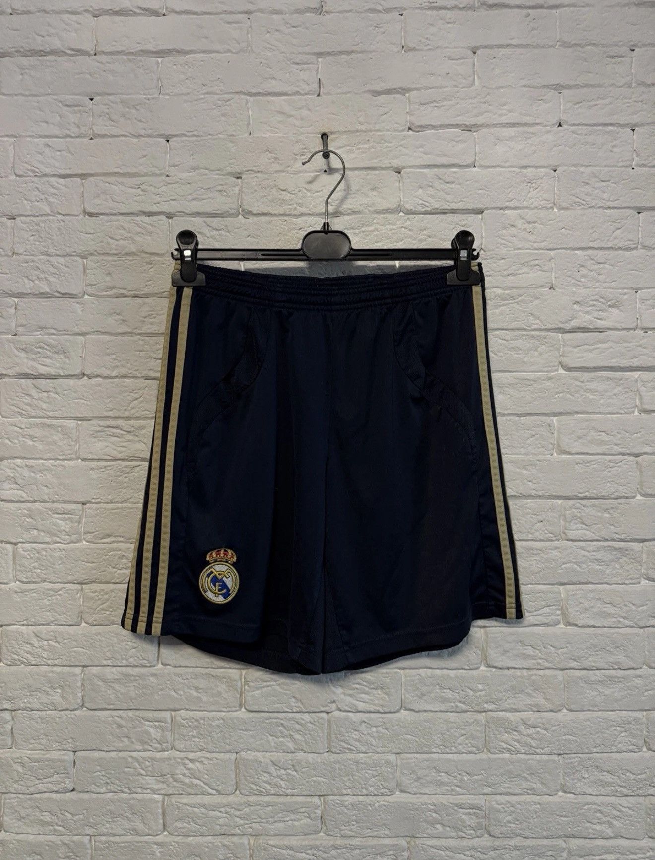 Adidas Rare Adidas Real Madrid Away Footballsuit Jersey+Shorts07\08 Size US XL / EU 56 / 4 - 10 Thumbnail