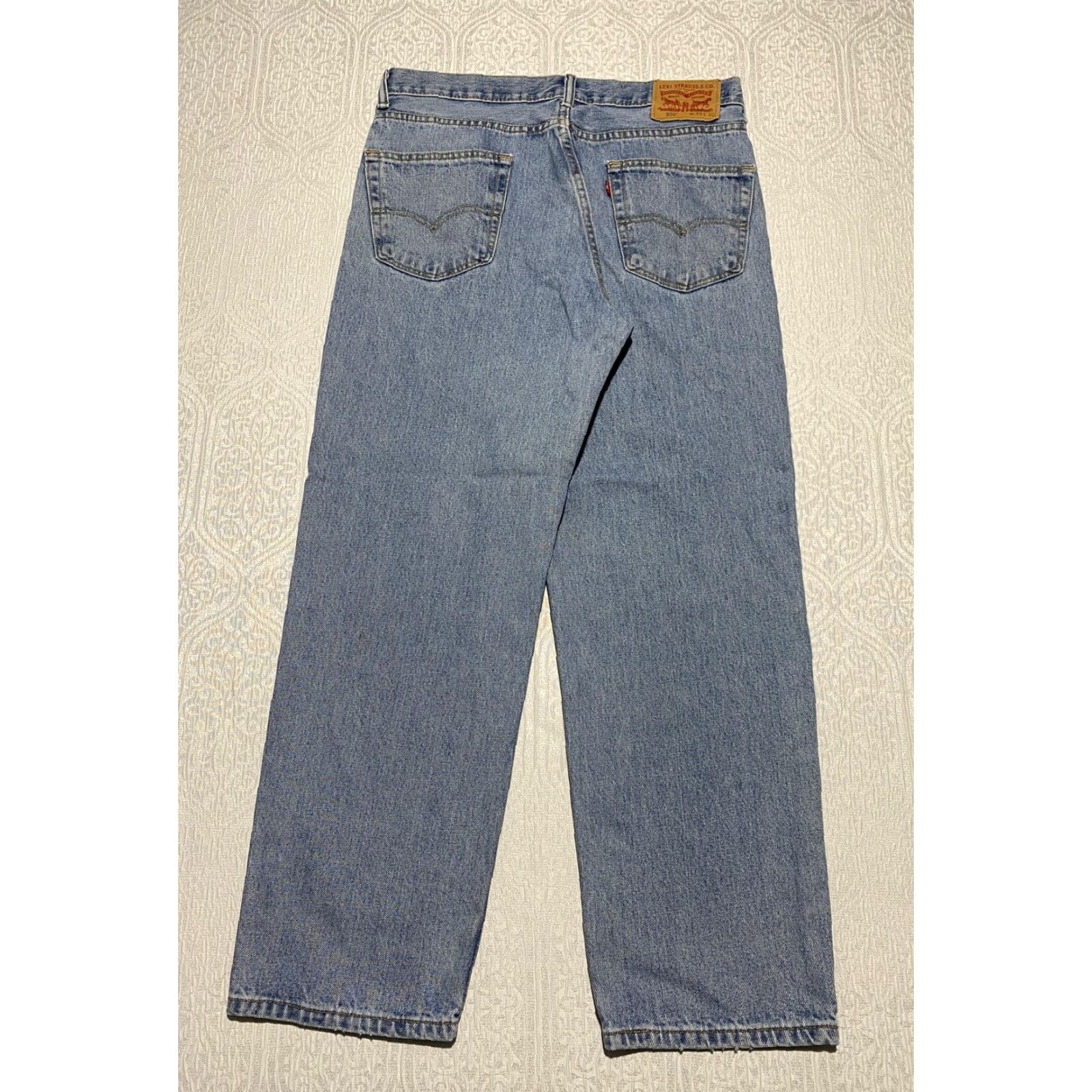 Levi's VINTAGE Levis 550 Jeans Mens 35x30 Straight Leg Denim Blue Levi's 5-Pocket Relaxed Regular Mens Jeans Size US 35 - 3 Thumbnail