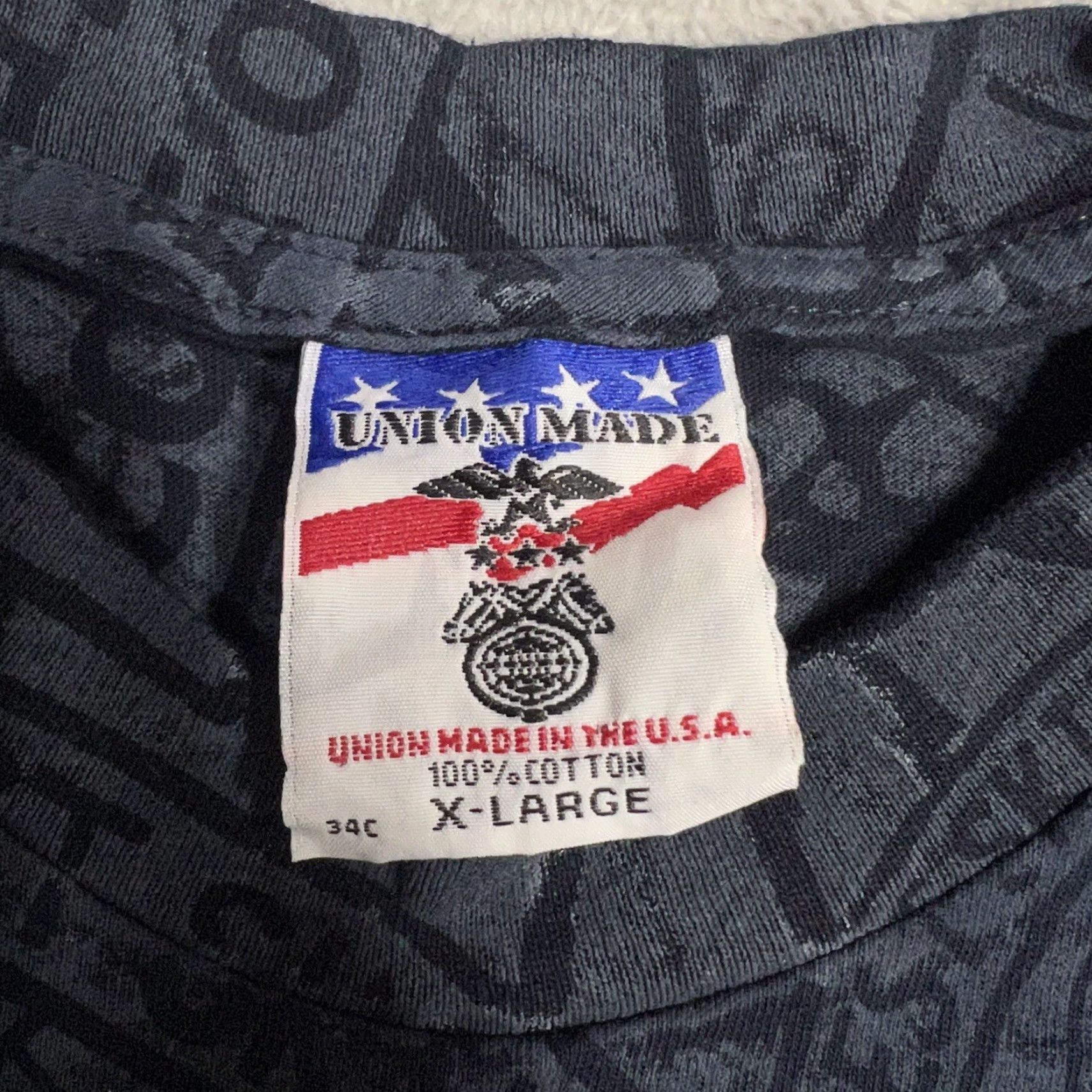 Vintage VINTAGE Union Made IBEW Local 18 Los Angeles T-Shirt Navy Blue XL Crew Neck Short Sleeve 100% Cotton Mens Union Logo 90s USA AOP Size US XL / EU 56 / 4 - 4 Thumbnail