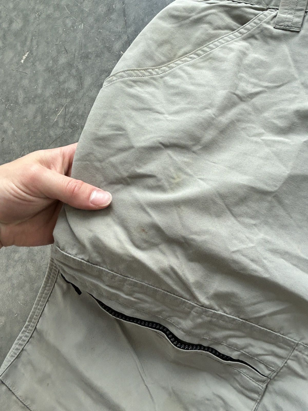 Vintage Vintage Y2K On The Brink Nylon Cargo Shorts OTB Size US 33 - 9 Thumbnail