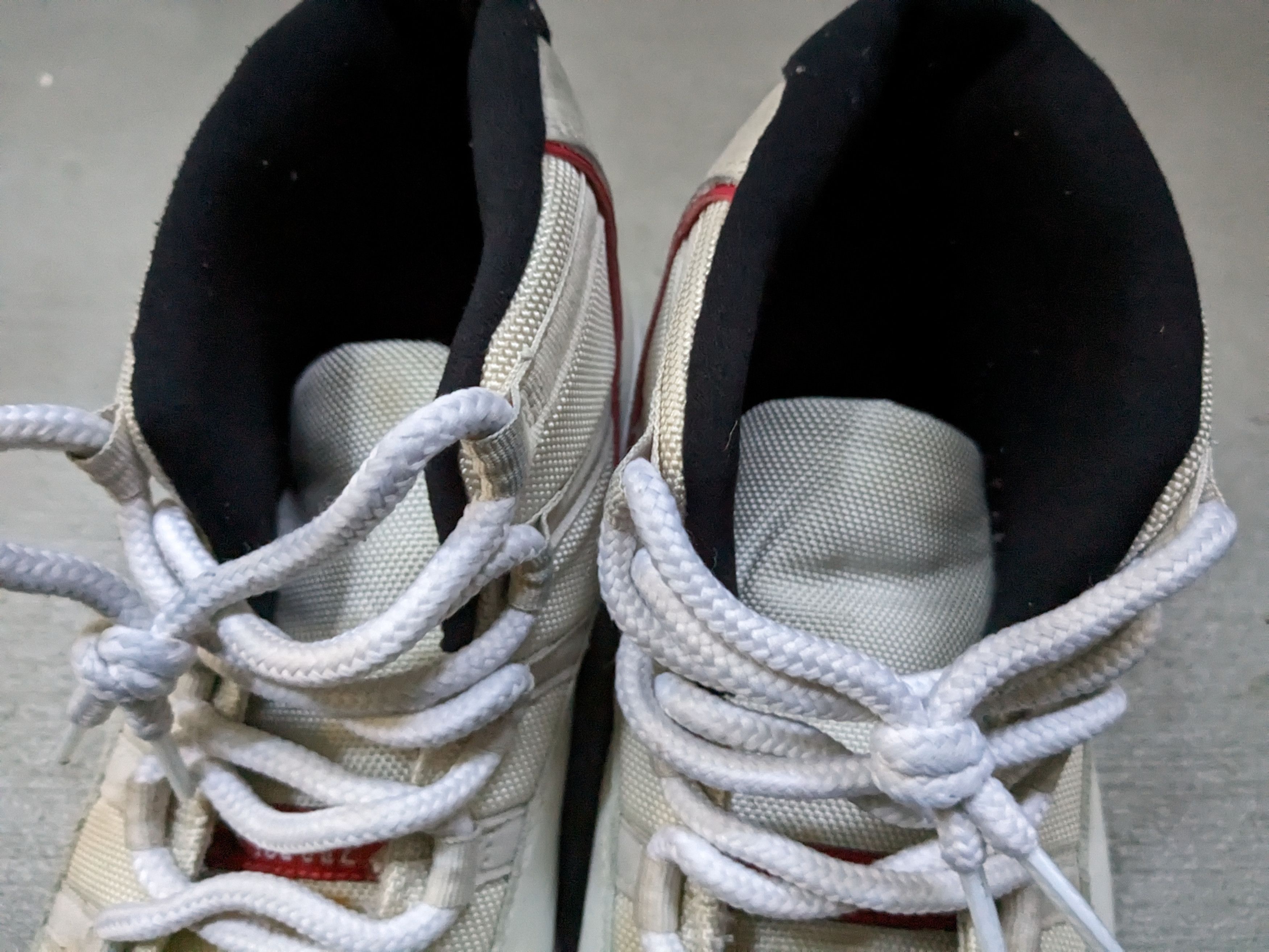 Jordan Brand Nike Air Jordan 11 Platinum Tint Size 11.5 White 378037-016 Size US 11.5 / EU 44-45 - 4 Thumbnail
