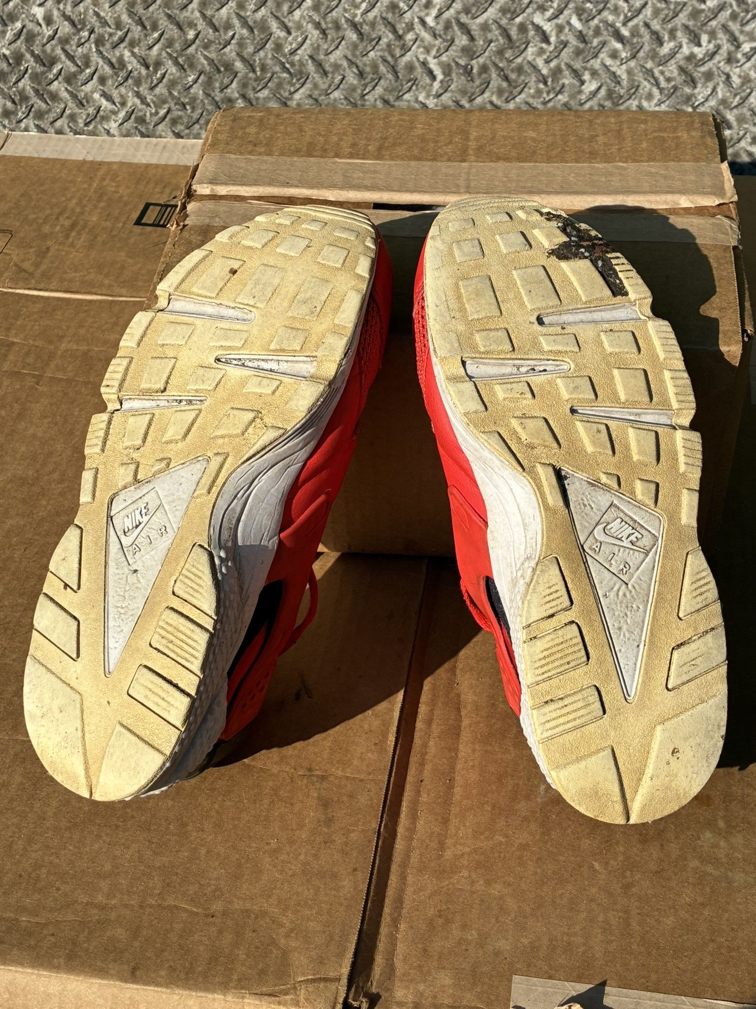 Nike Nike Air Huarache Habanero Red/Black 318429-609 Running Size US 12 / EU 45 - 6 Thumbnail