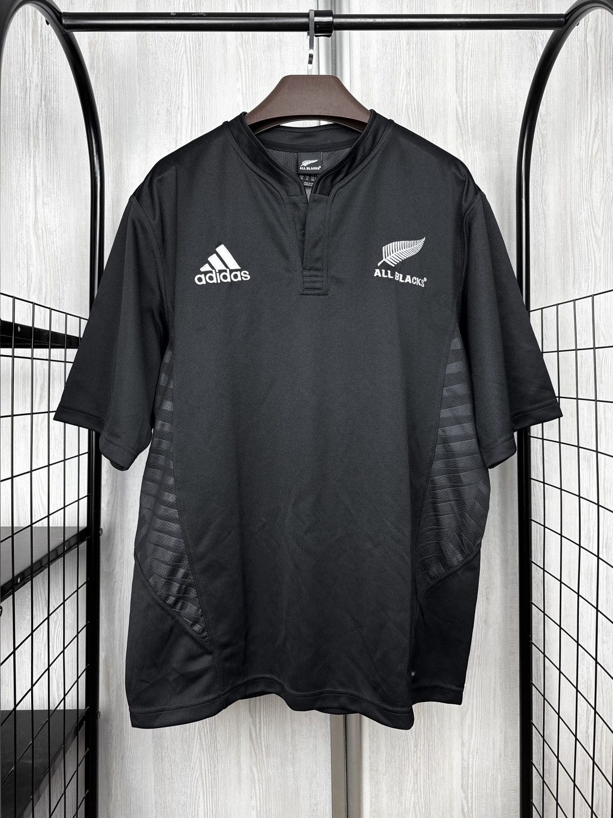 Adidas BNWT! New Zealand All Blacks adidas Rugby Jersey 2006 shirt Size US XL / EU 56 / 4 - 2 Thumbnail