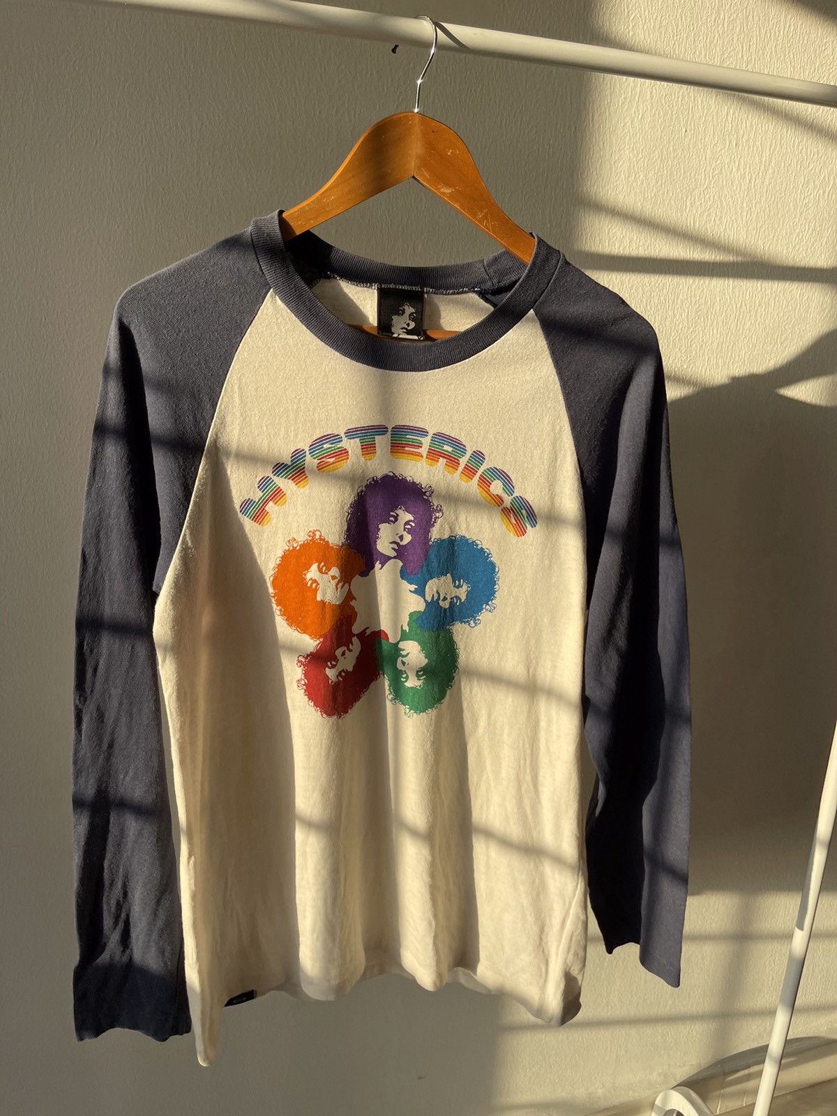 Hysteric Glamour 2000s Hysteric Glamour Raibow Logo Raglan Size US S / EU 44-46 / 1 - 3 Thumbnail