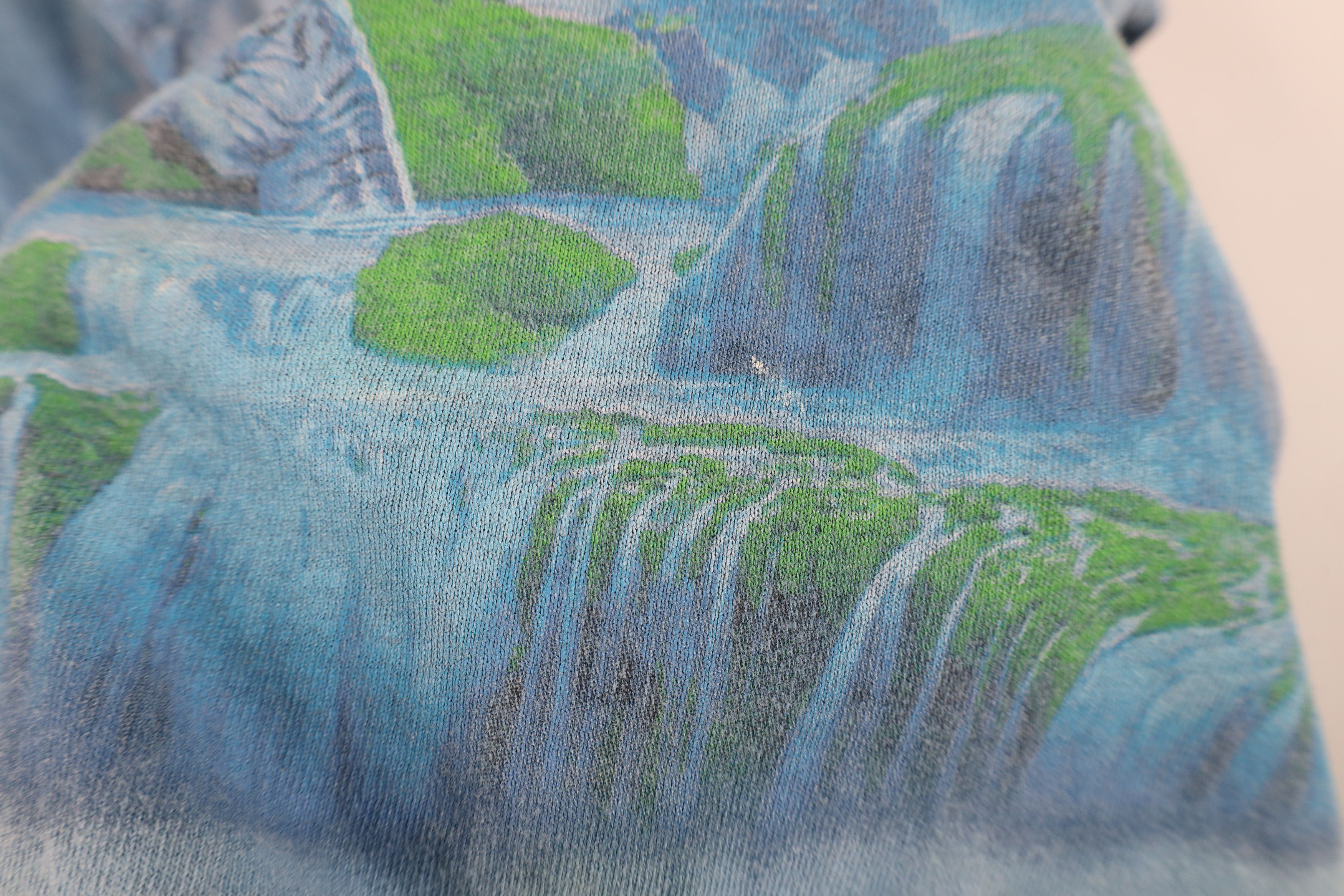 Liquid Blue × Vintage Vintage Y2K Liquid Blue Nature White Tiger Acid Wash T-Shirt Size US XXL / EU 58 / 5 - 6 Thumbnail
