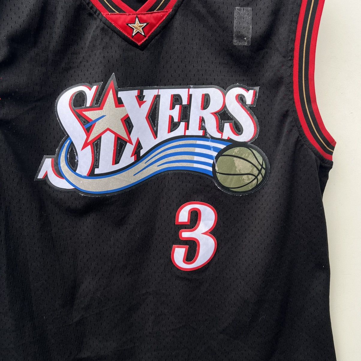 Mitchell & Ness Philadelphia 76ers #3 Allen Iverson Champion NBA Jersey Size US L / EU 52-54 / 3 - 6 Thumbnail